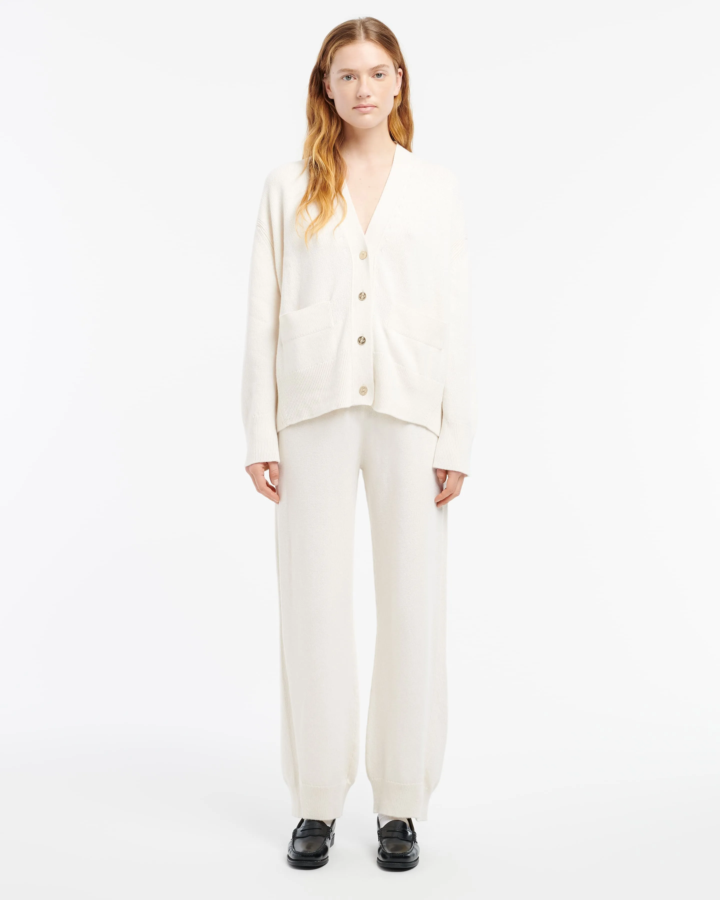 Cardigan iconique en cachemire sold by Barrie product image thumbnail 5