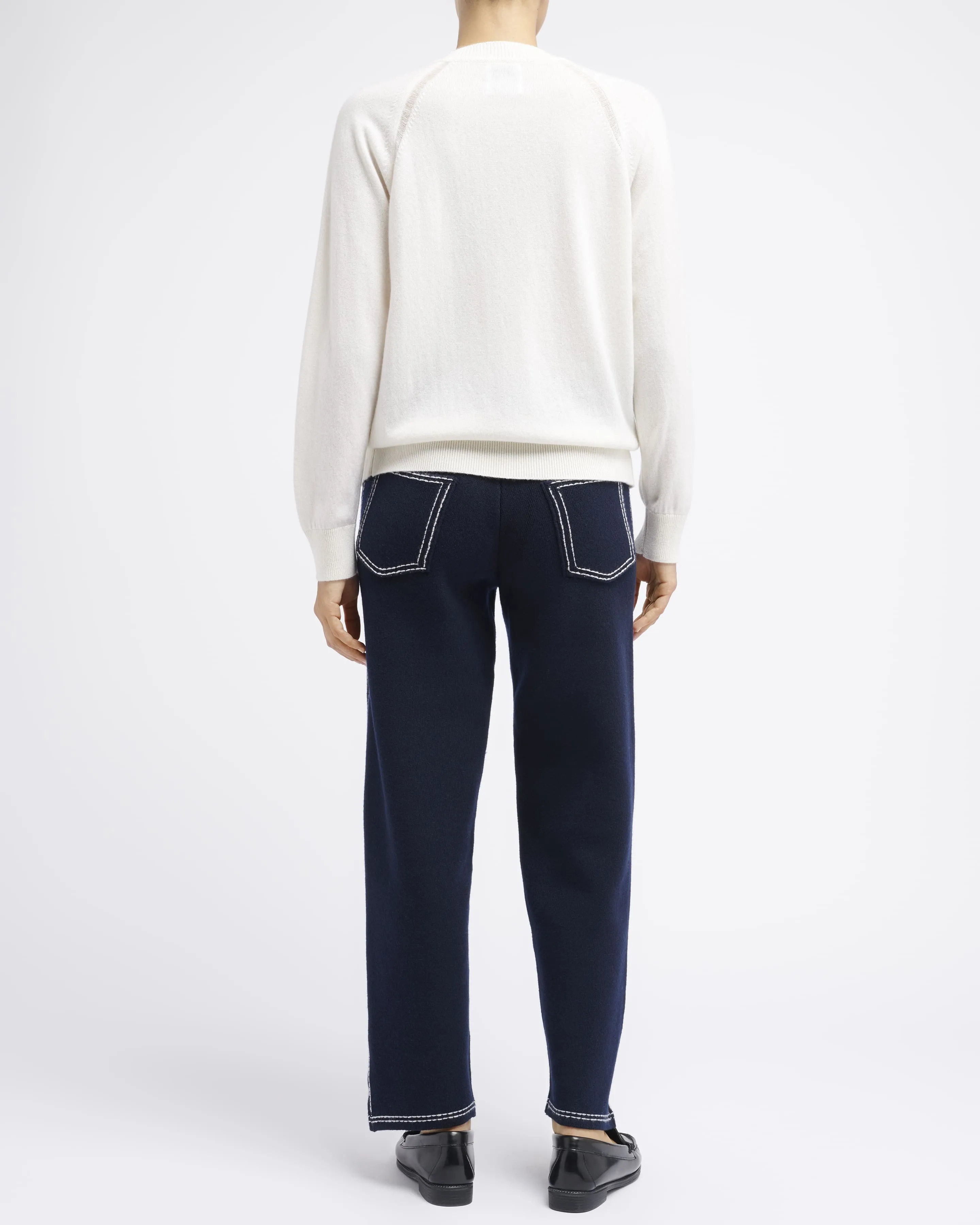 Cardigan col V en cachemire sold by Barrie product image thumbnail 5