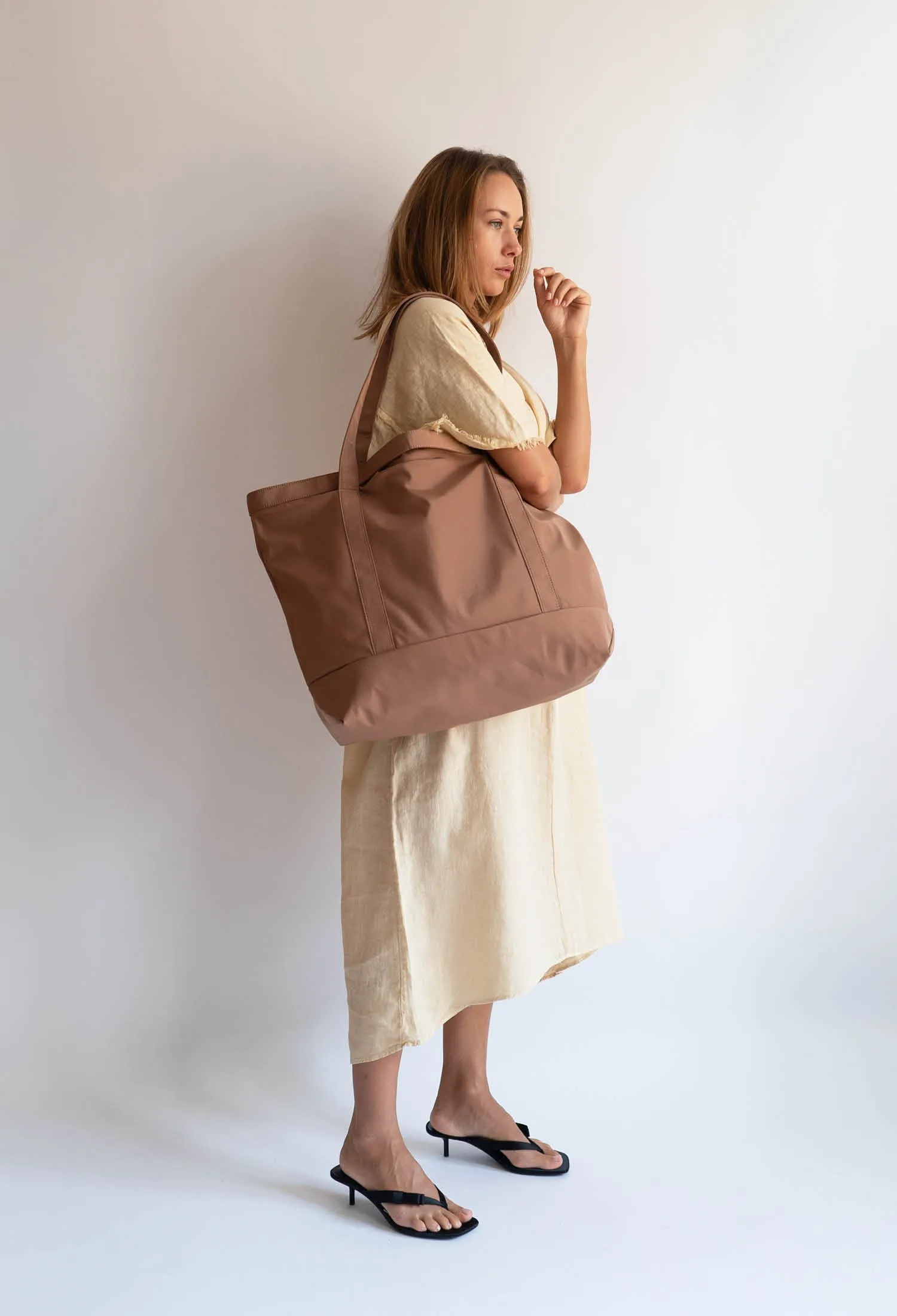 TOTE MATTE TWILL - Light Brown sold by HVISK product image thumbnail 5
