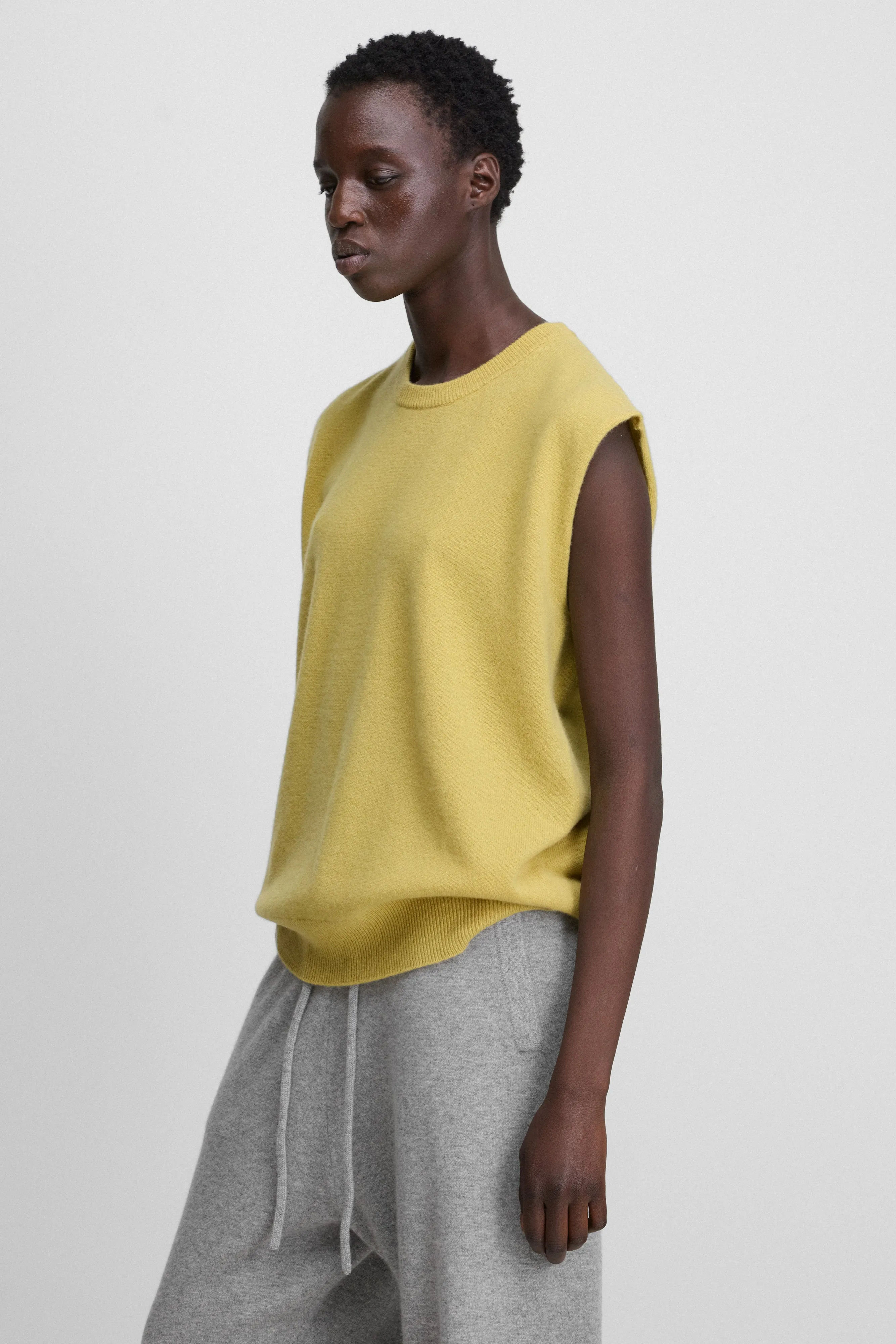 n°455 bos sold by extreme cashmere product image thumbnail 5