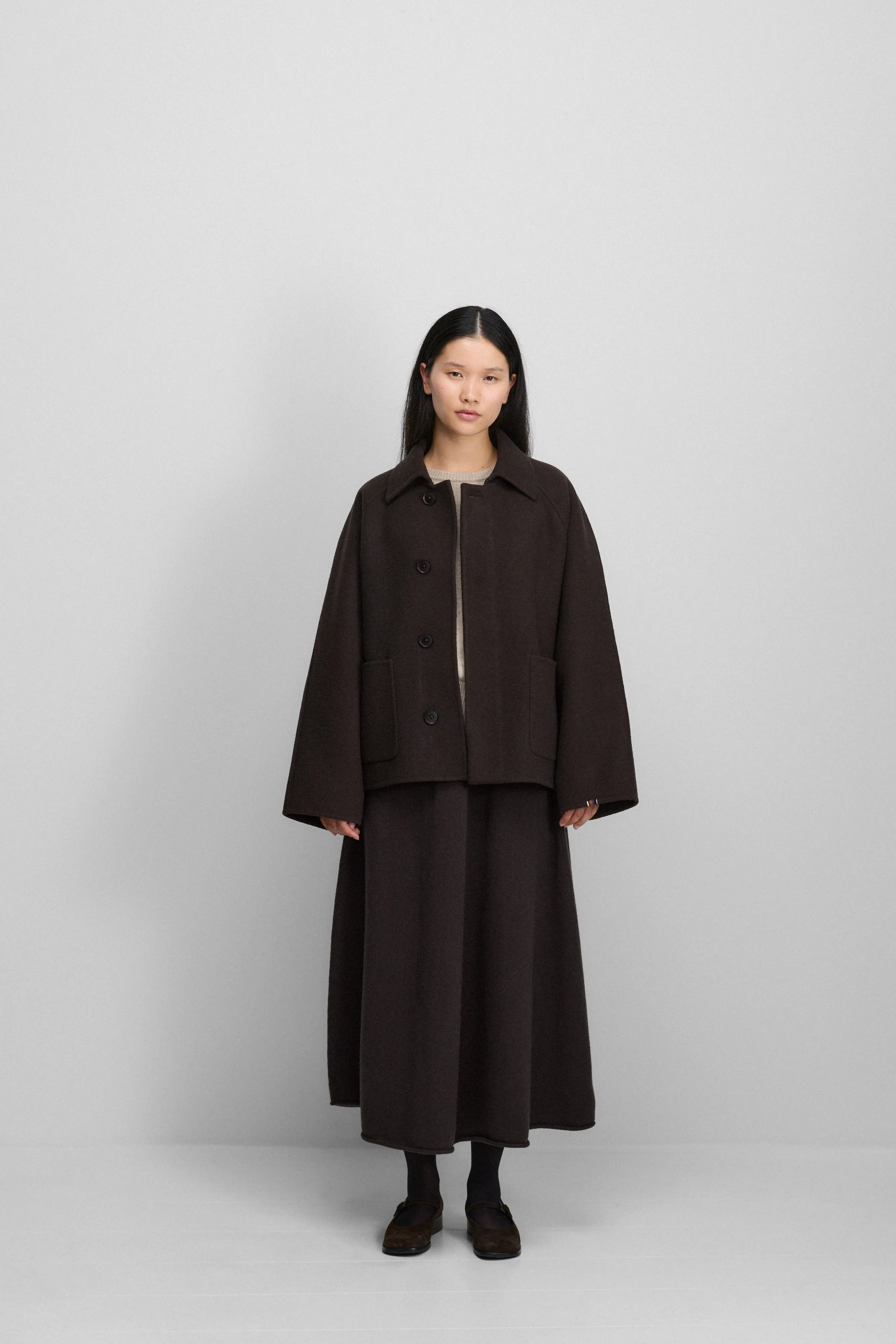 n°448 walker short sold by extreme cashmere product image thumbnail 5