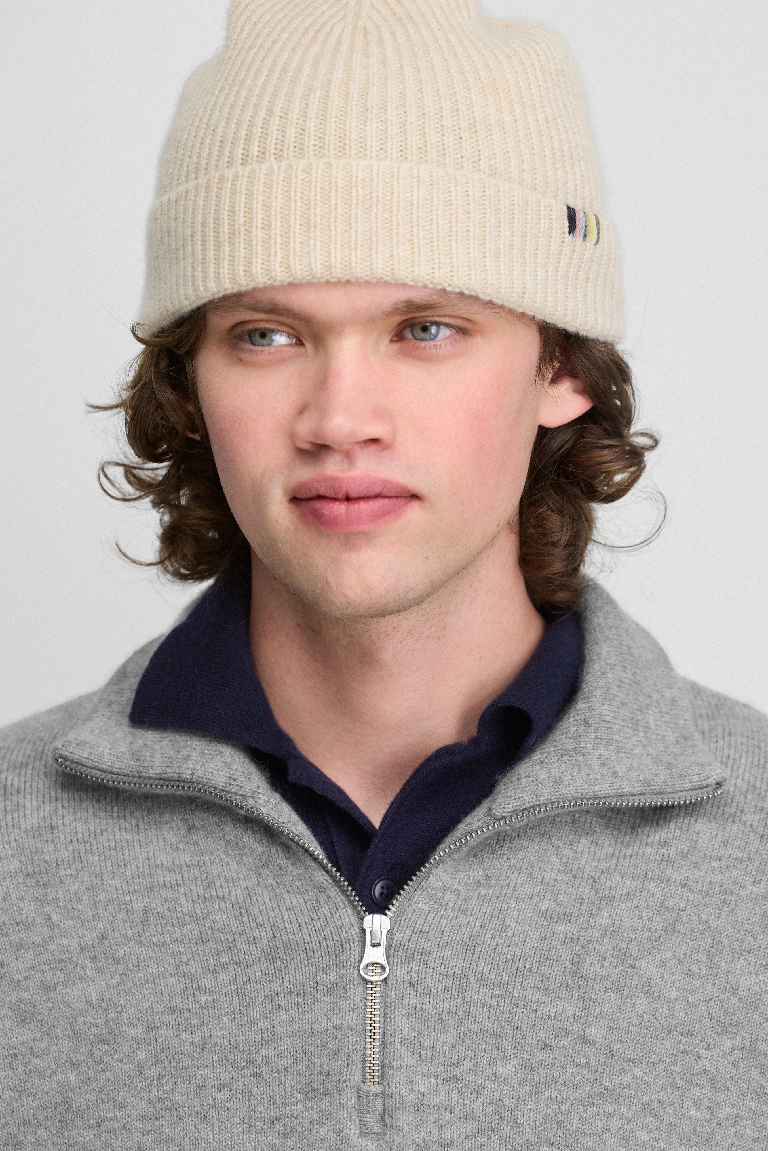 n°444 hat sold by extreme cashmere product image thumbnail 2
