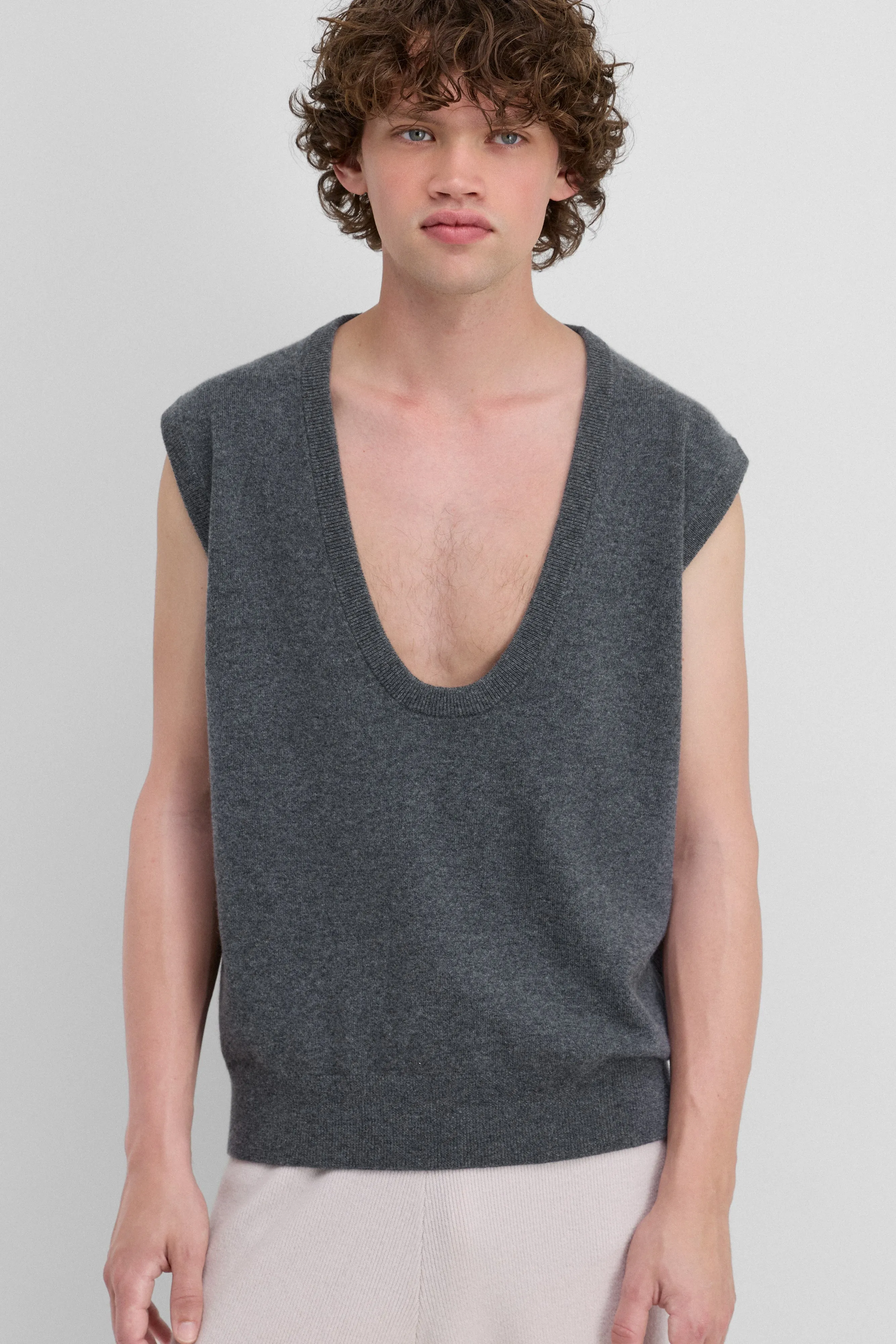 n°423 lord sold by extreme cashmere product image thumbnail 4