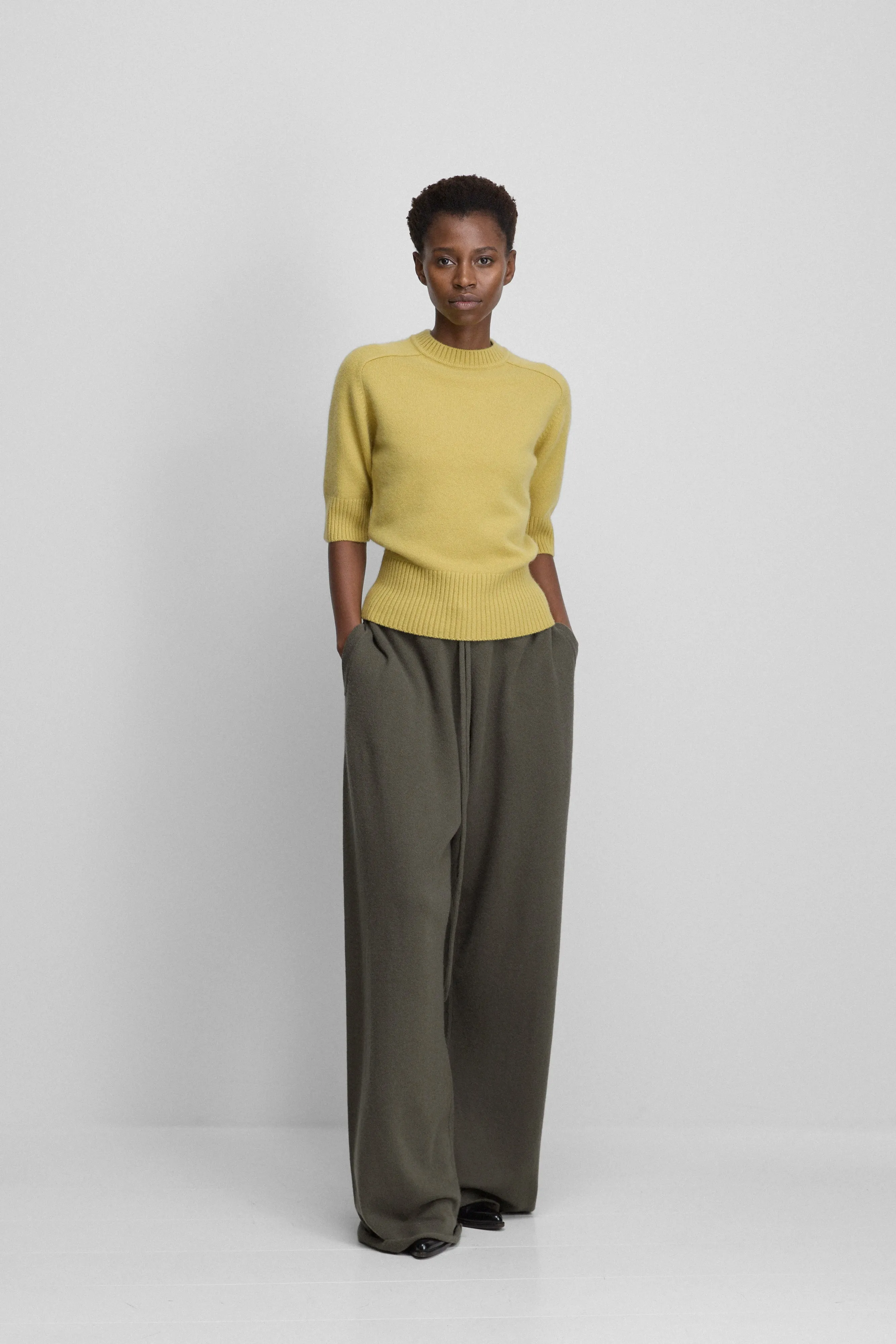 n°374 lauren sold by extreme cashmere product image thumbnail 3