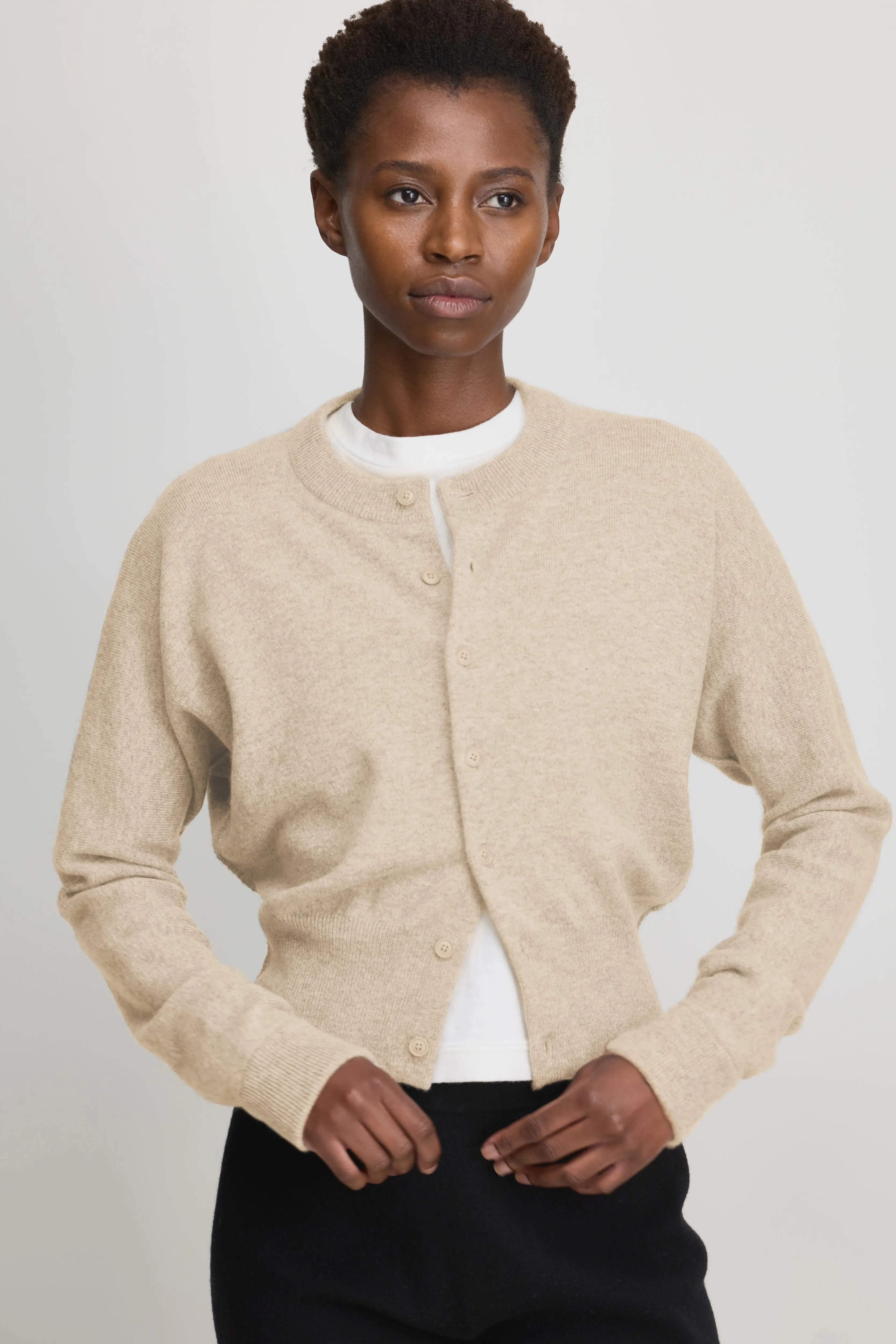 n°257 blouson sold by extreme cashmere product image thumbnail 2