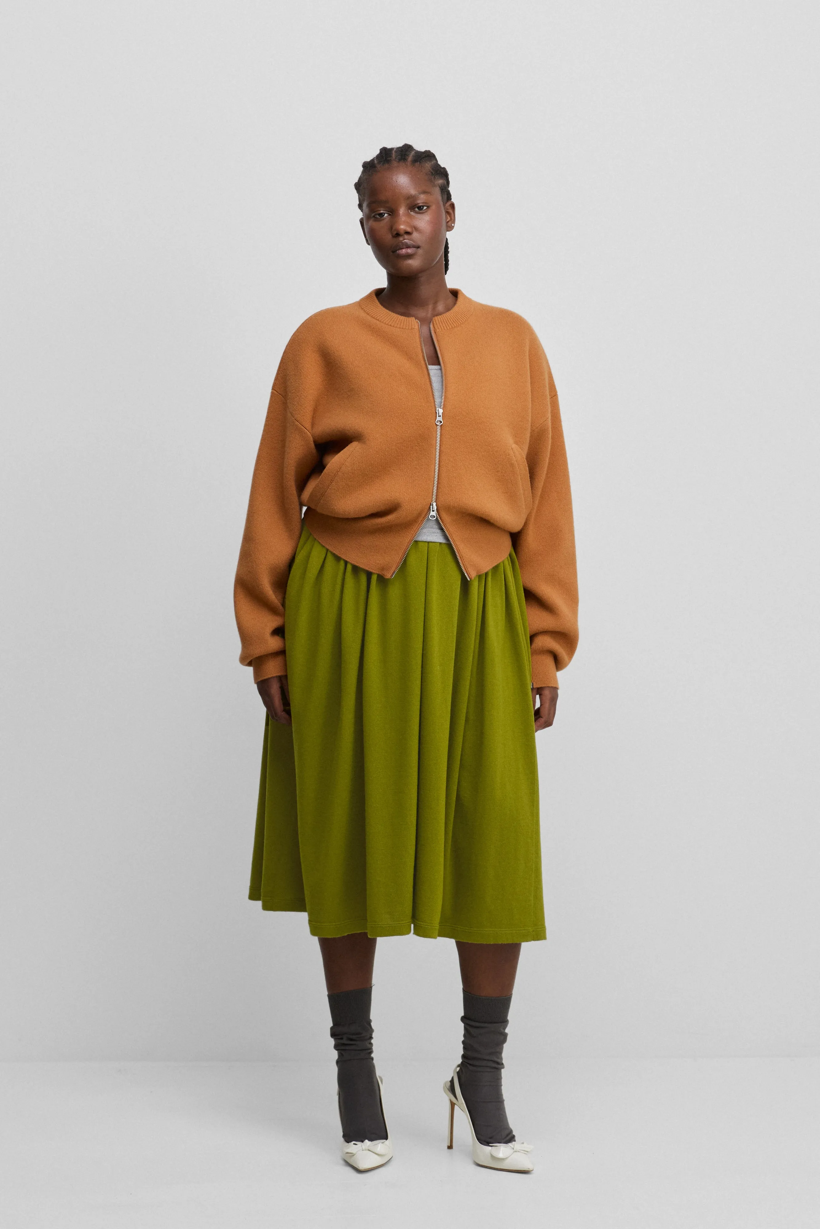 n°403 mary xtra short sold by extreme cashmere product image thumbnail 3