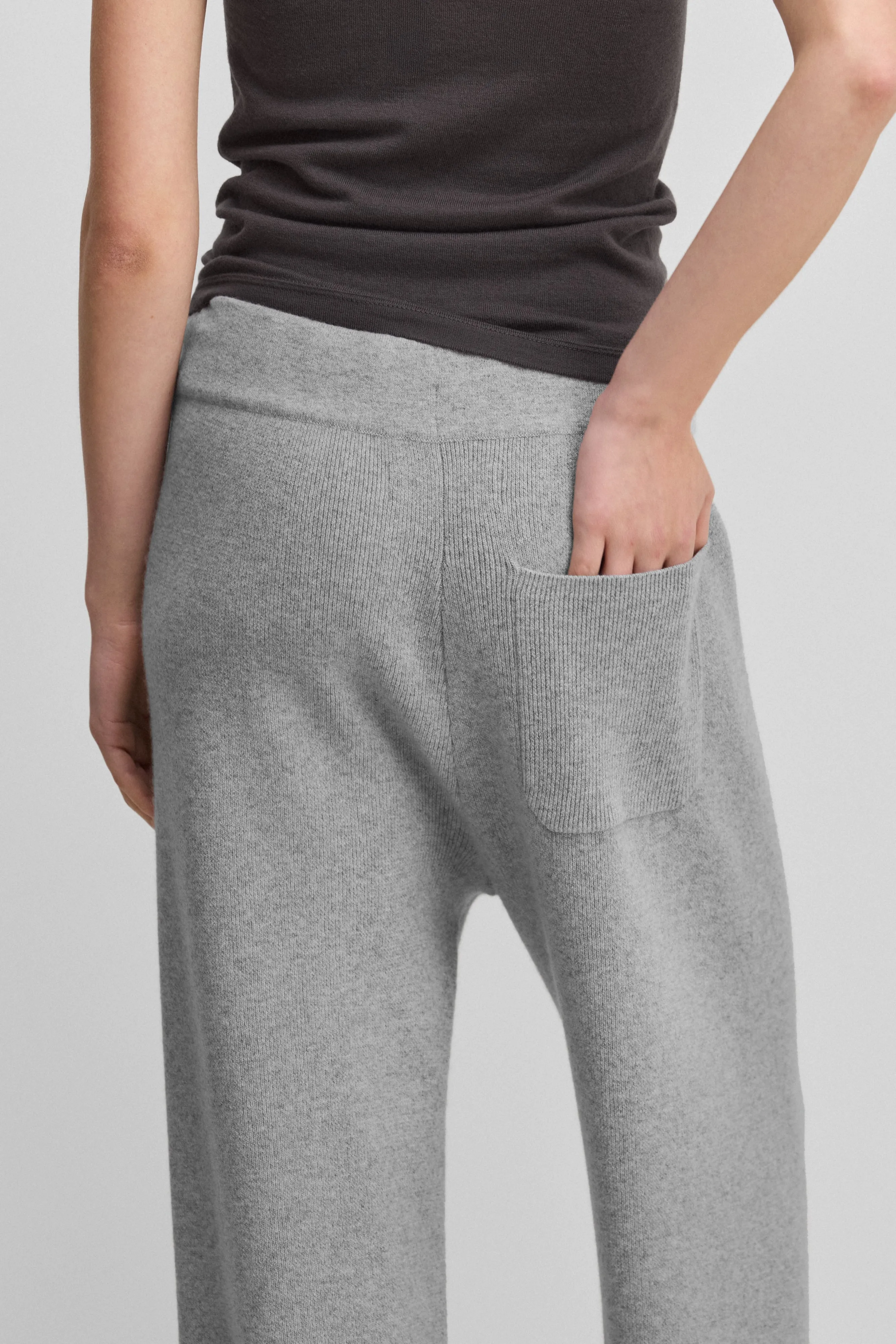 n°387 strut sold by extreme cashmere product image thumbnail 3