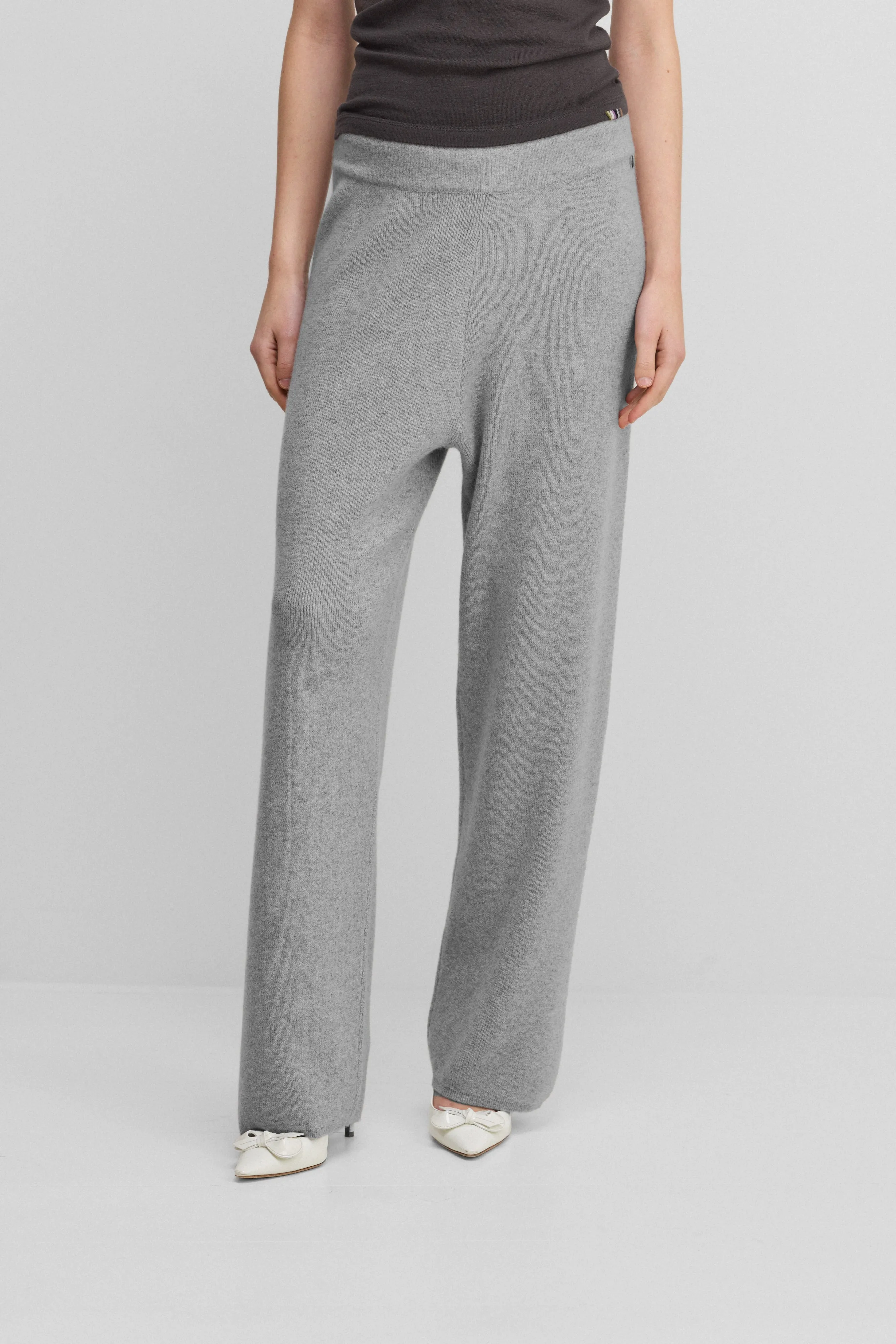 n°387 strut sold by extreme cashmere product image thumbnail 2