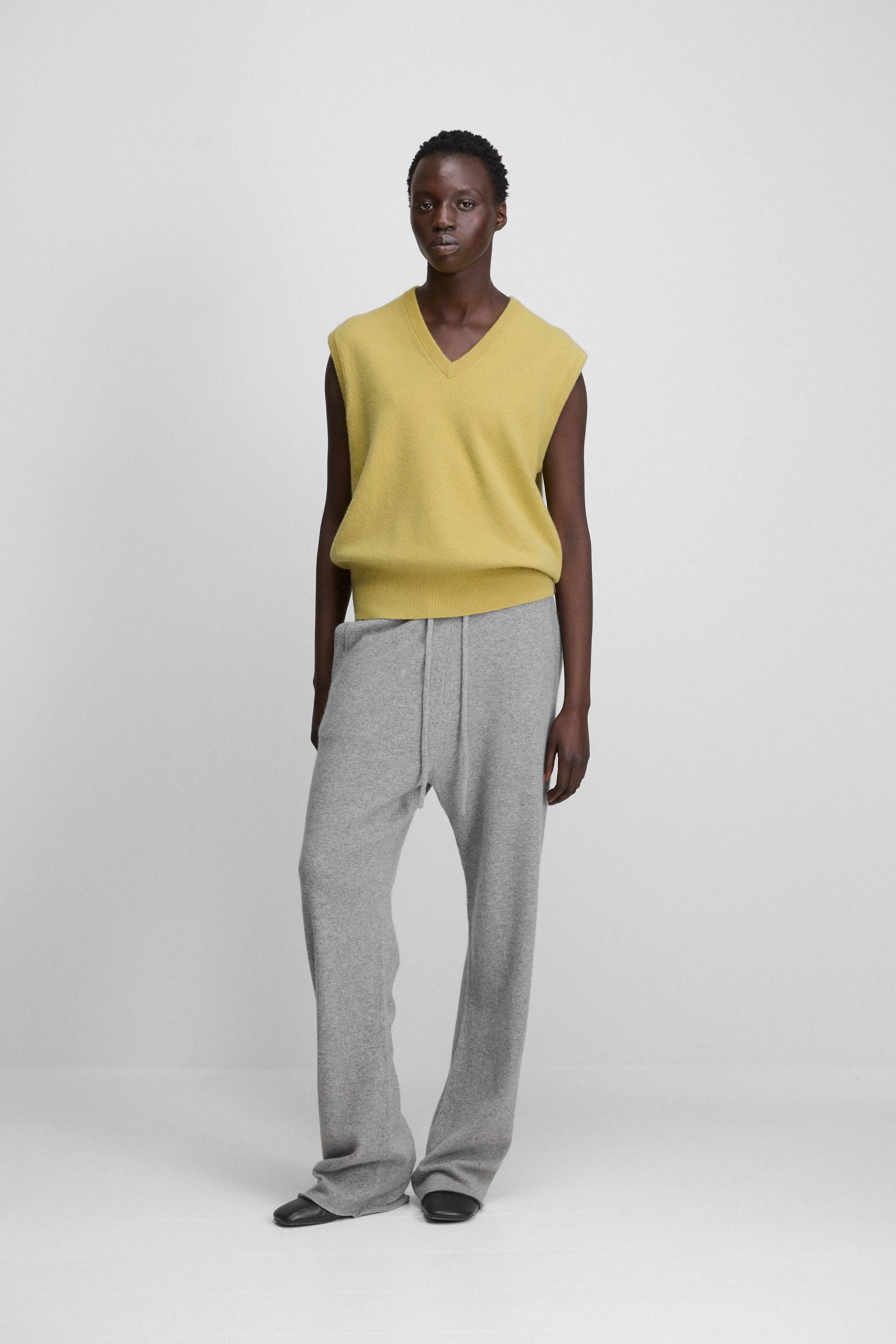 n°243 spencer sold by extreme cashmere product image thumbnail 5