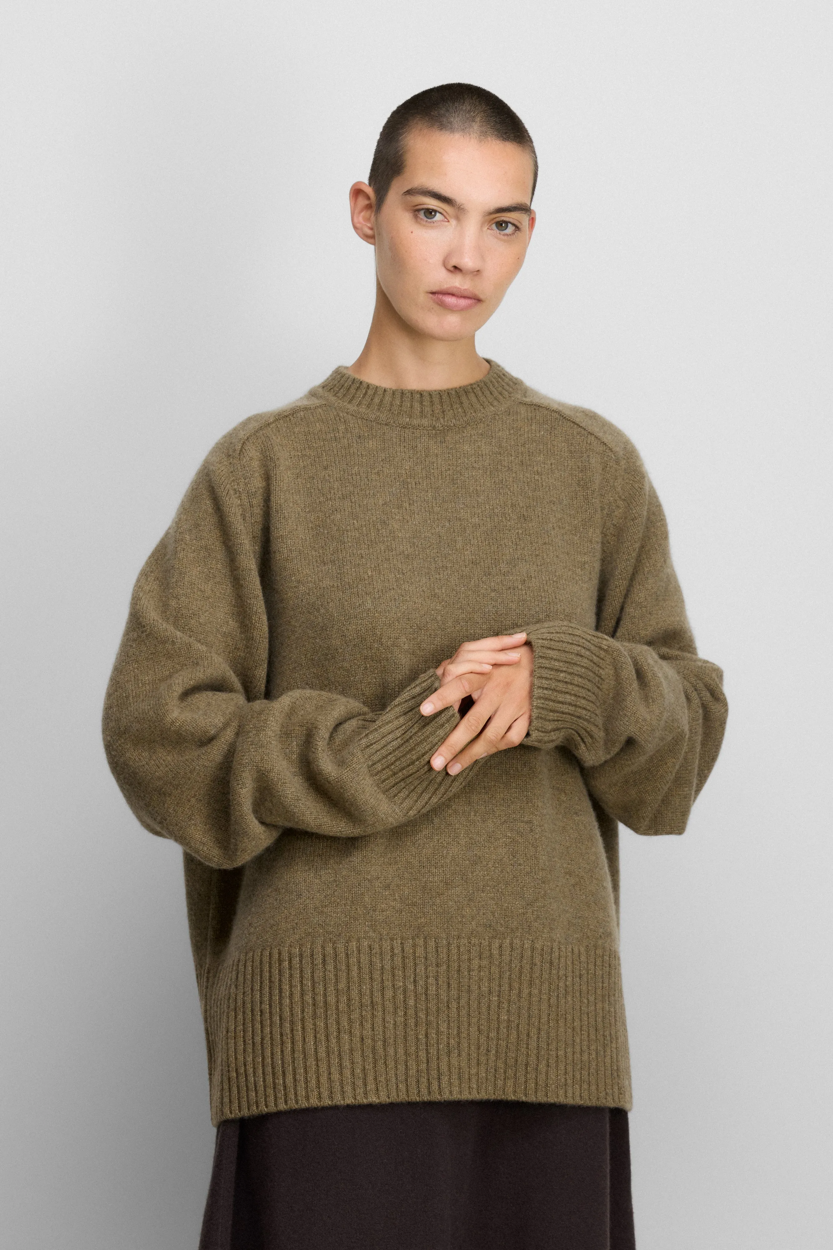 n°236 mama sold by extreme cashmere product image thumbnail 3
