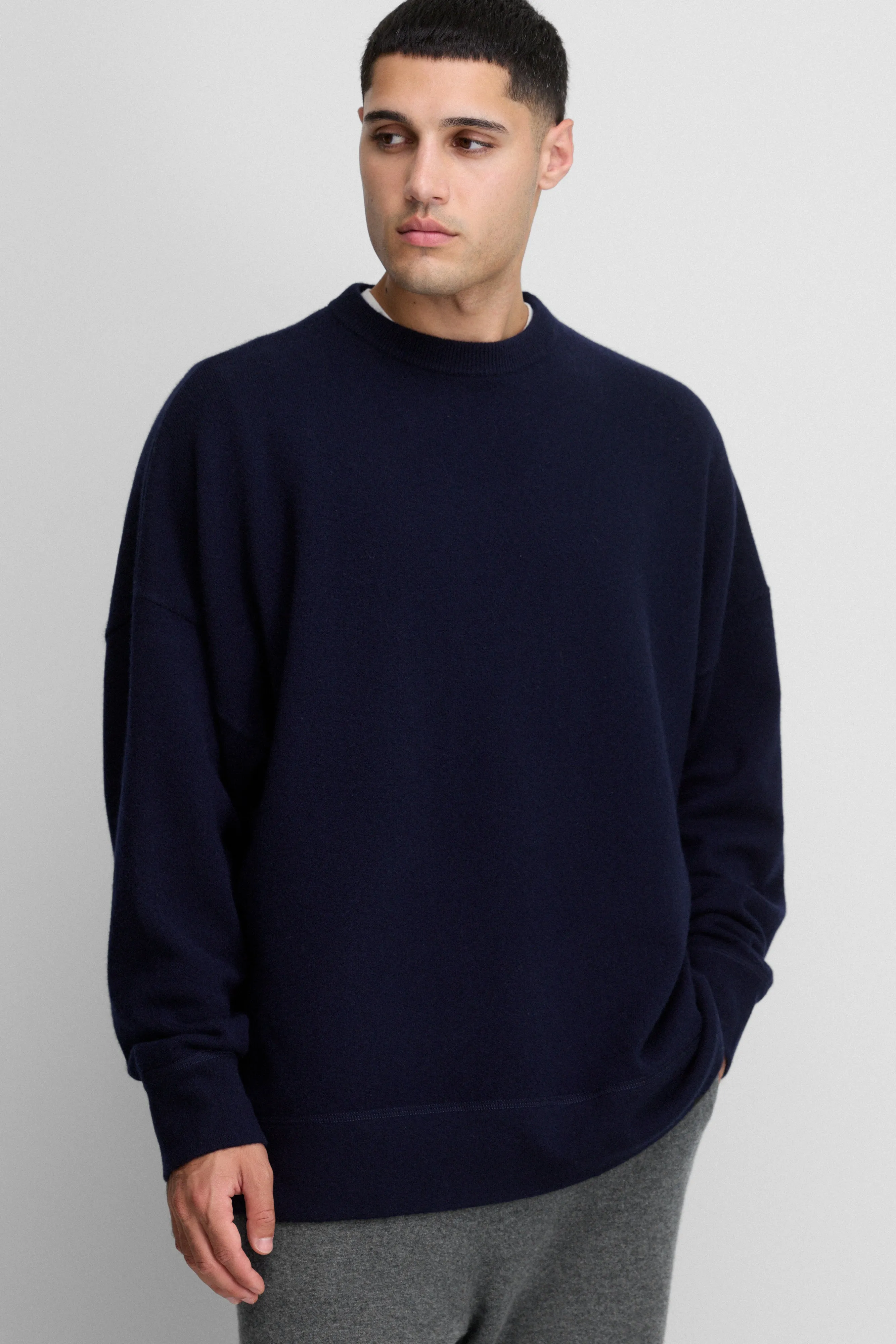 n°315 sweat sold by extreme cashmere product image thumbnail 3