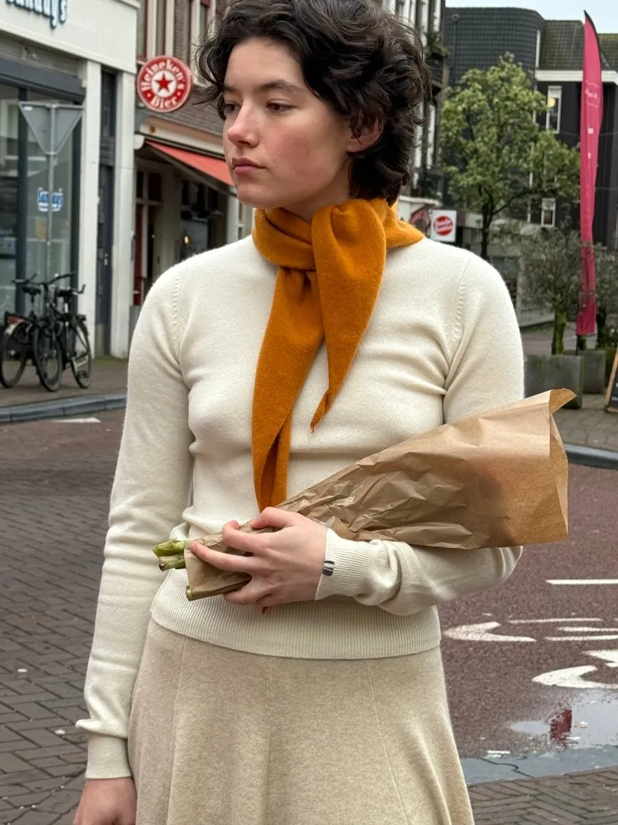 n°41 body sold by extreme cashmere product image thumbnail 5