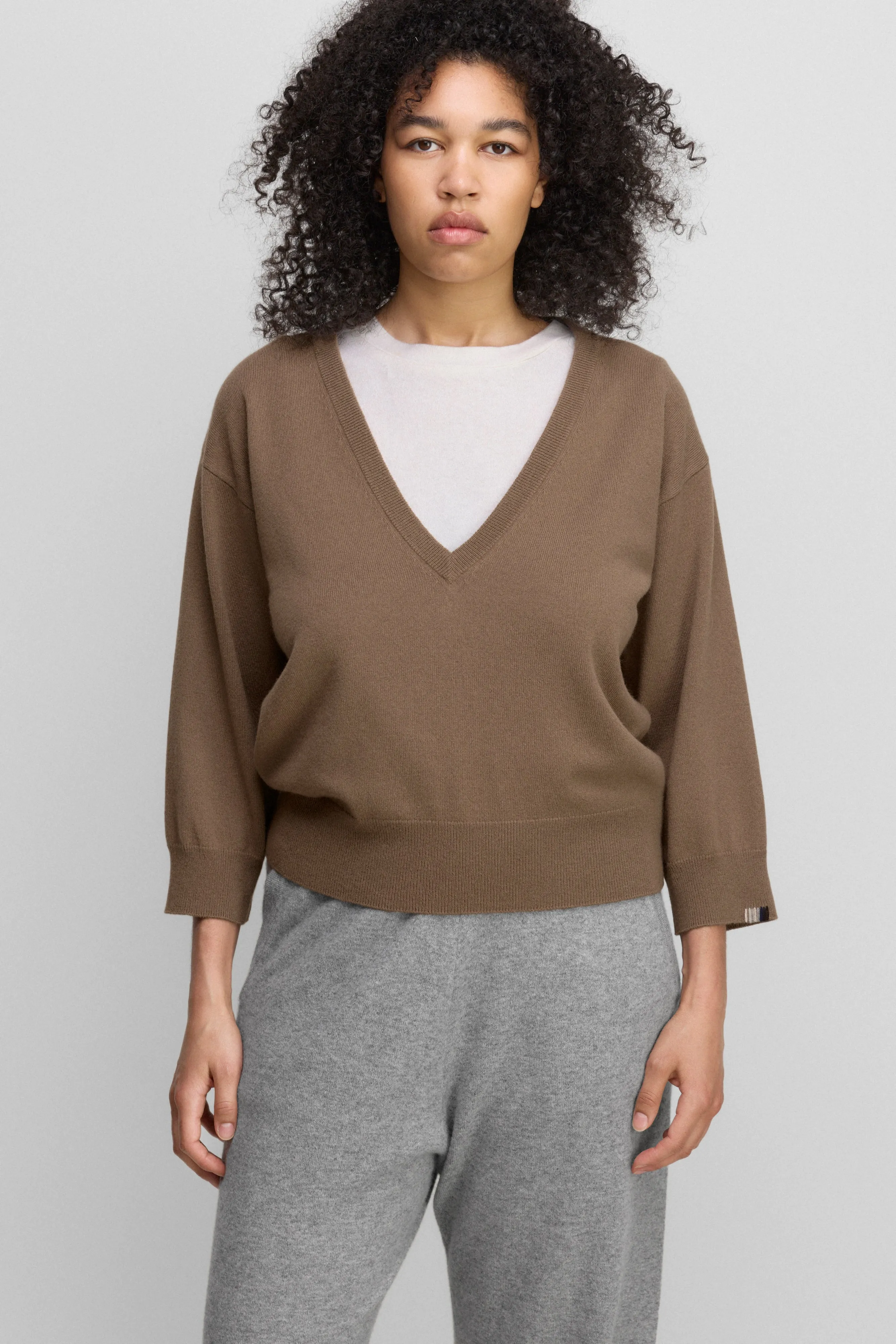 n°491 pearl sold by extreme cashmere product image thumbnail 4