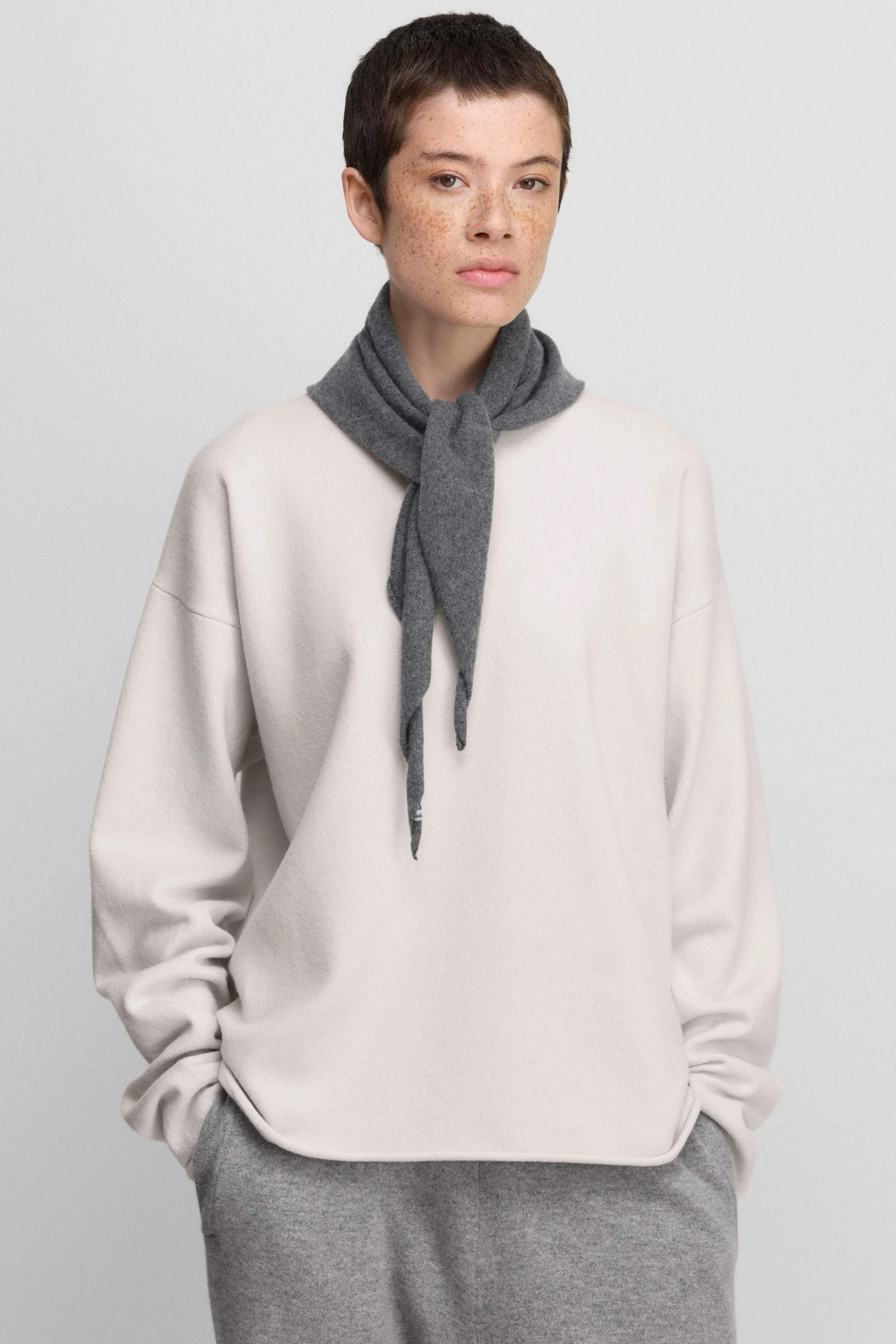 n°493 paolo sold by extreme cashmere product image thumbnail 4