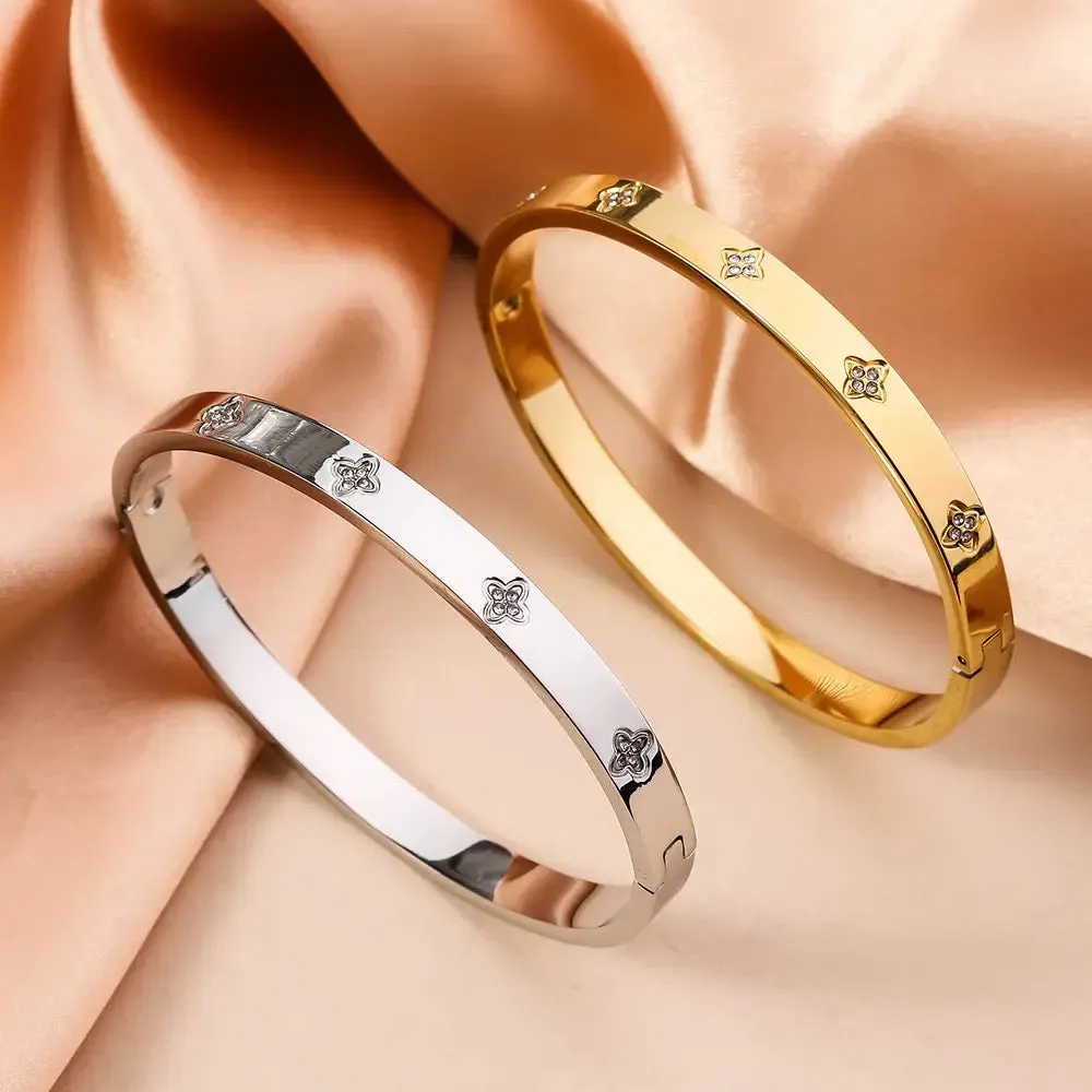 Stars Bangle Bracelet sold by Regina jewelry product image thumbnail 4