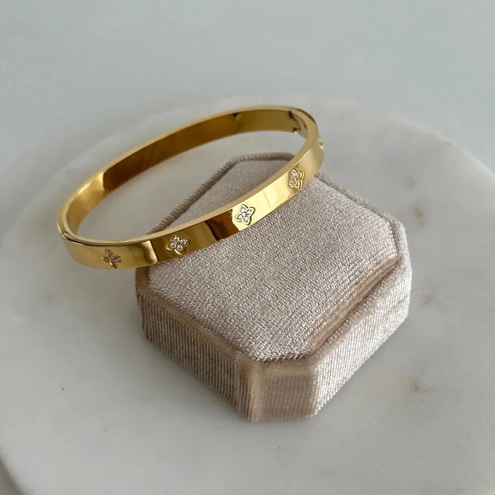 Stars Bangle Bracelet sold by Regina jewelry product image thumbnail 2