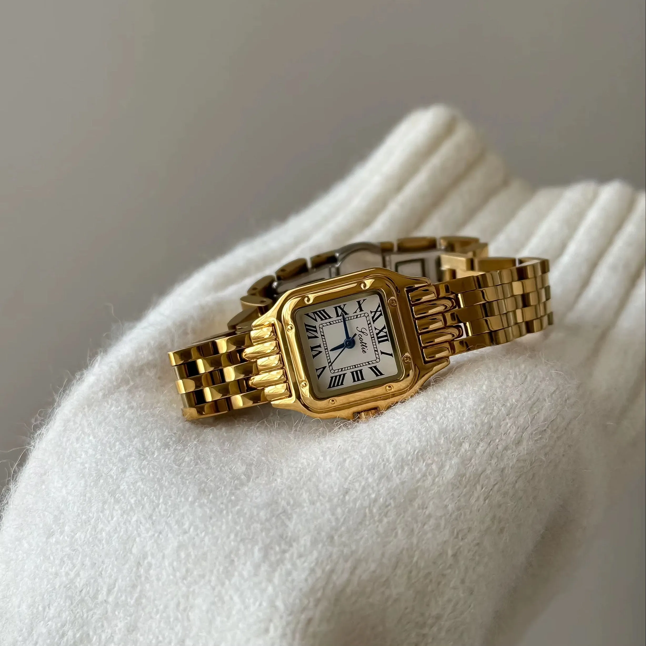 Classic Vintage Watch - Aesthetic Watch sold by Regina jewelry product image thumbnail 2