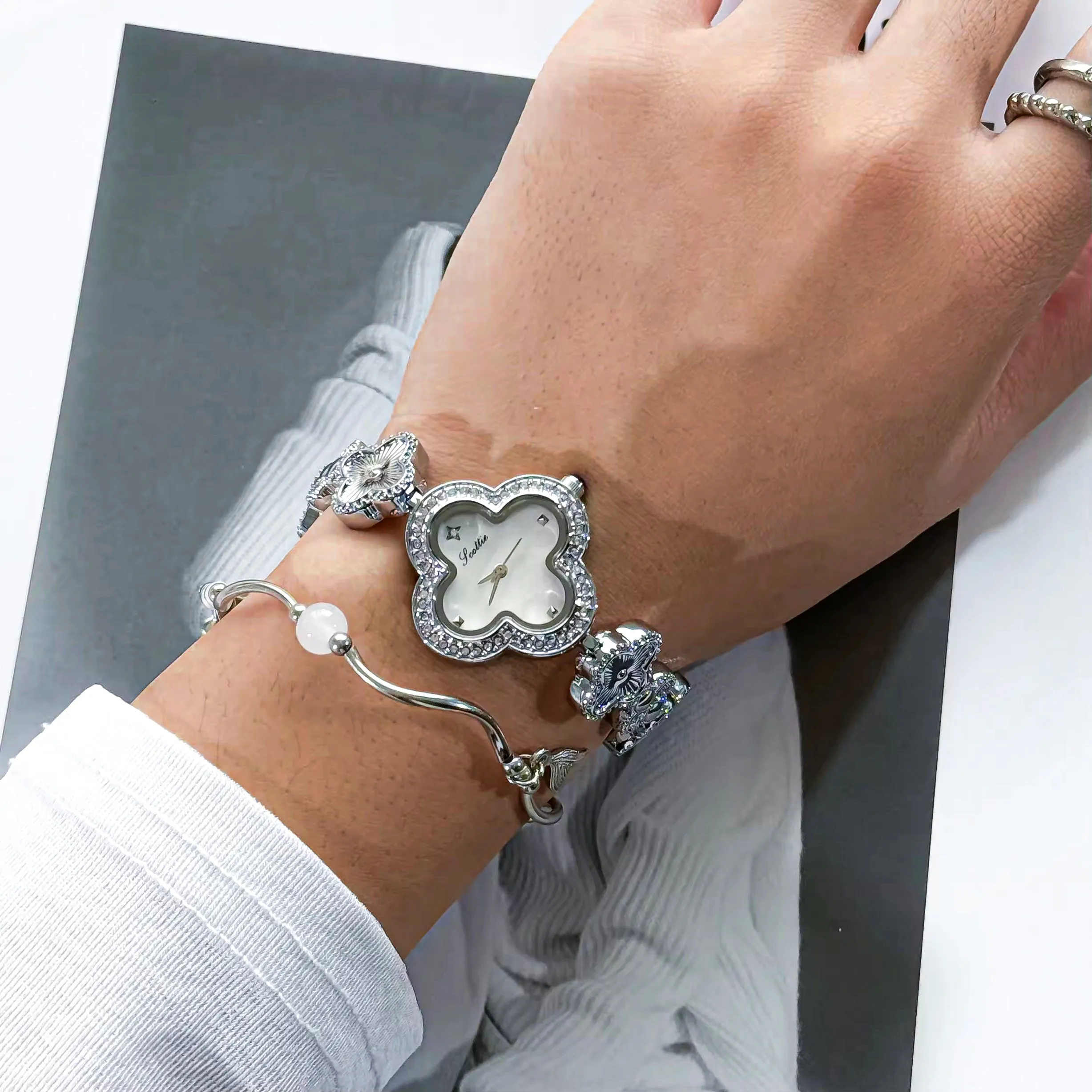 Clover Vintage Watch - Aesthetic Watch sold by Regina jewelry product image thumbnail 4