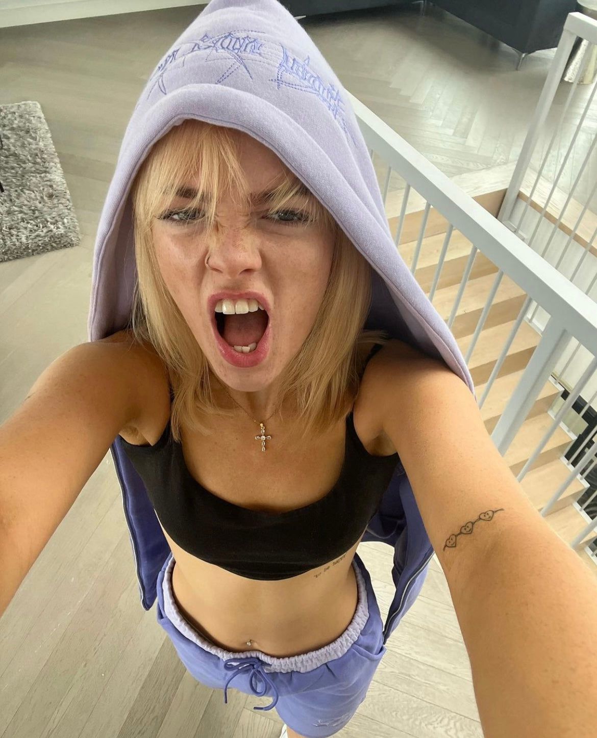 Perfect Cross sold by Regina jewelry product image thumbnail 4