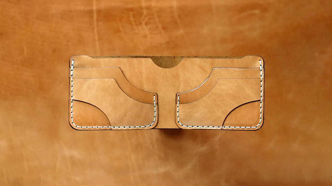 Luton Wallet (Scratch & Dent) sold by Rose Anvil product image thumbnail 2