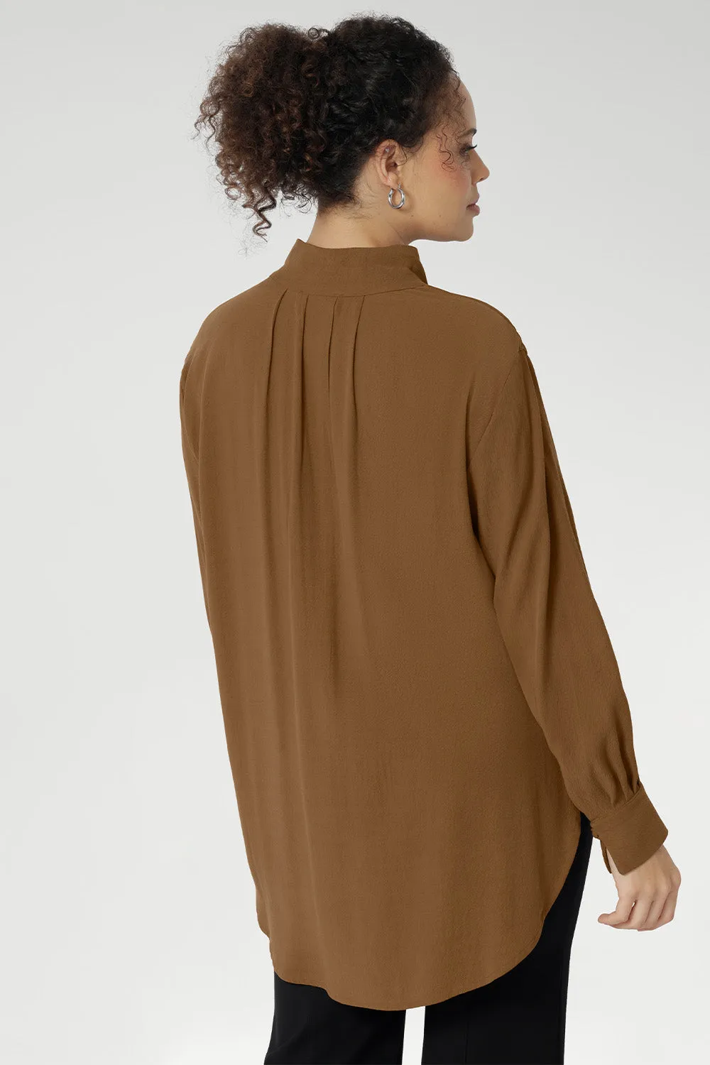 Ellis Shirt in Nuthatch sold by Leina & Fleur product image thumbnail 4