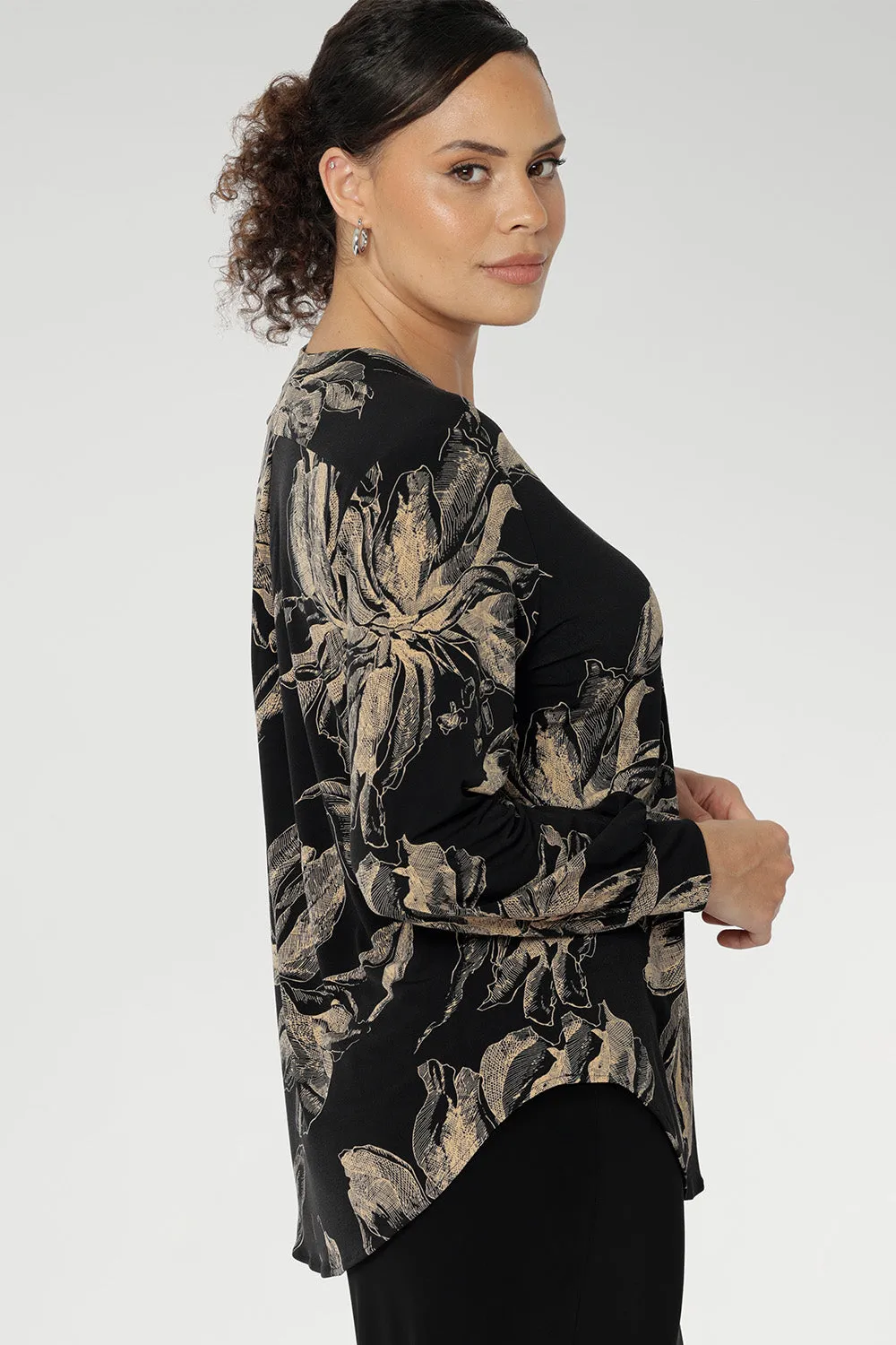 Paeton Top in Night Lily sold by Leina & Fleur product image thumbnail 2