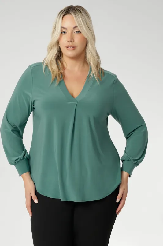 Paeton Top in Menthol sold by Leina & Fleur