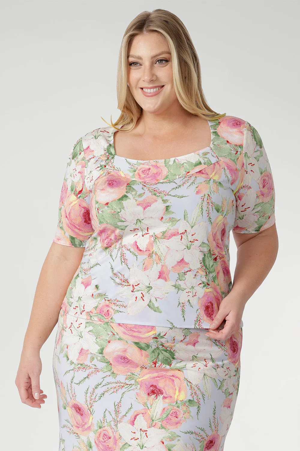 Berni Top in Powder Bloom sold by Leina & Fleur product image thumbnail 2