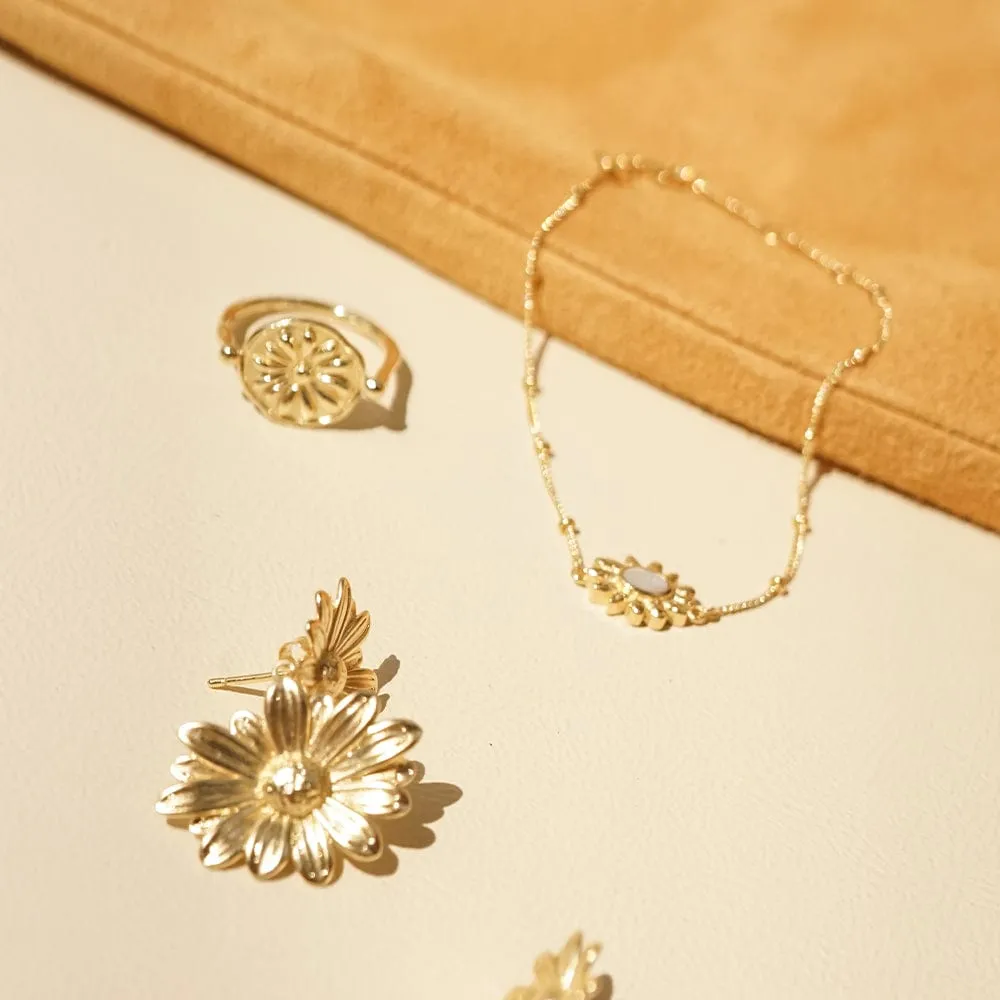 Daisy Mother of Pearl Bracelet 18ct Gold Plate sold by Daisy Jewellery product image thumbnail 5