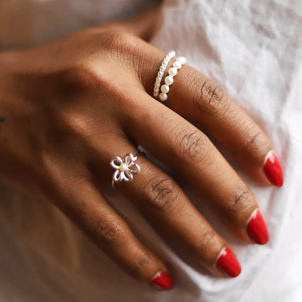 Daisy Bow Ring Sterling Silver sold by Daisy Jewellery product image thumbnail 3