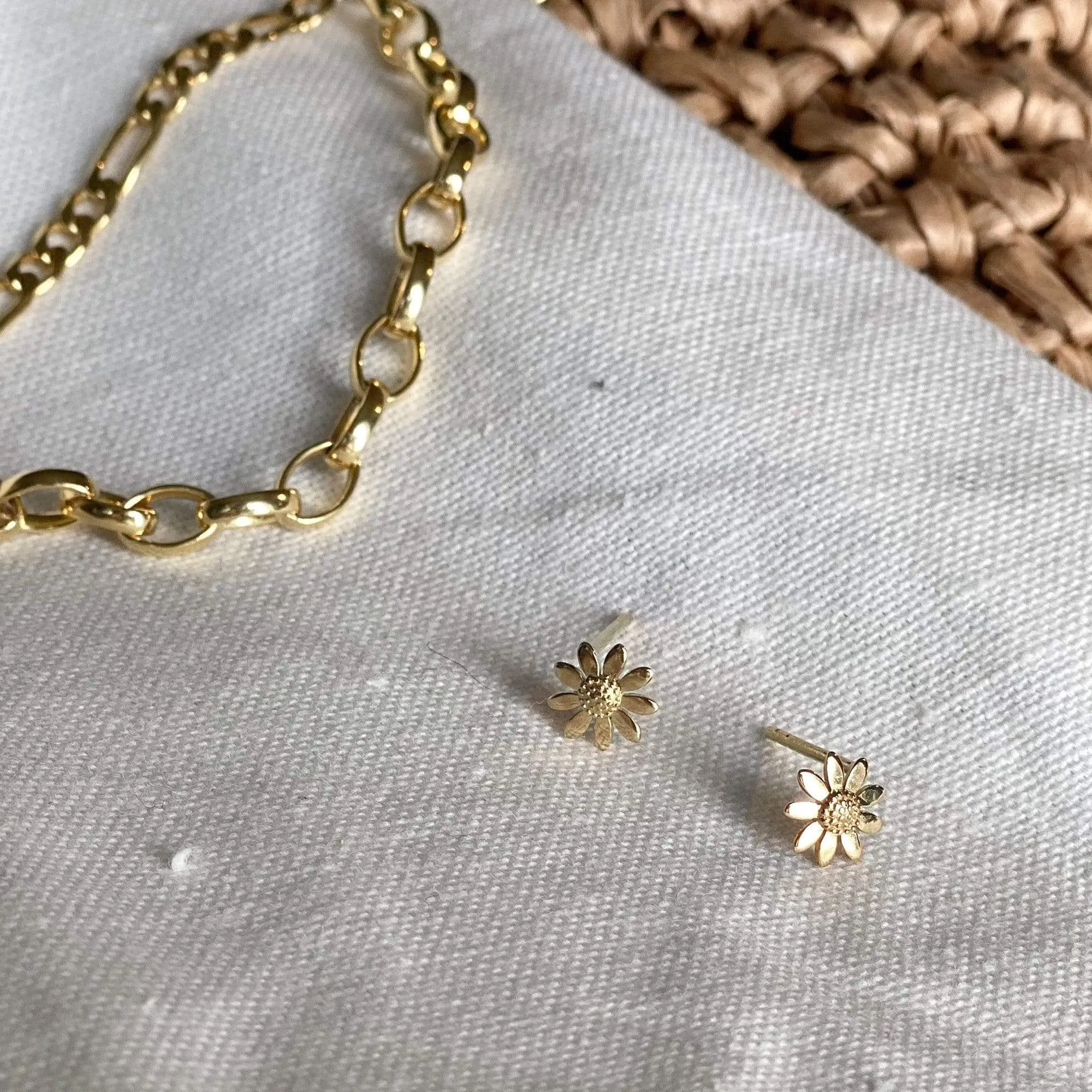 FREE Marguerite Daisy Stud Earrings 18ct Gold Plate sold by Daisy Jewellery product image thumbnail 3