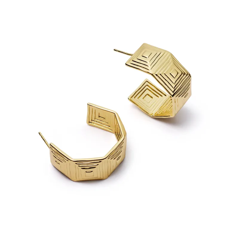 Maxi Strata Hoop Earrings 18ct Gold Plate made by Daisy Jewellery