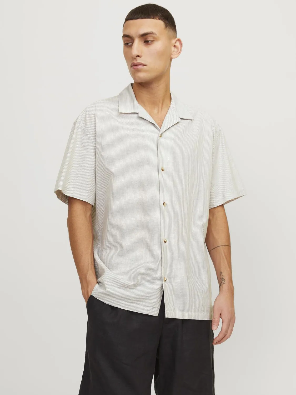 Summer Resort Recycled Linen Shirt sold by Plenty product image thumbnail 2