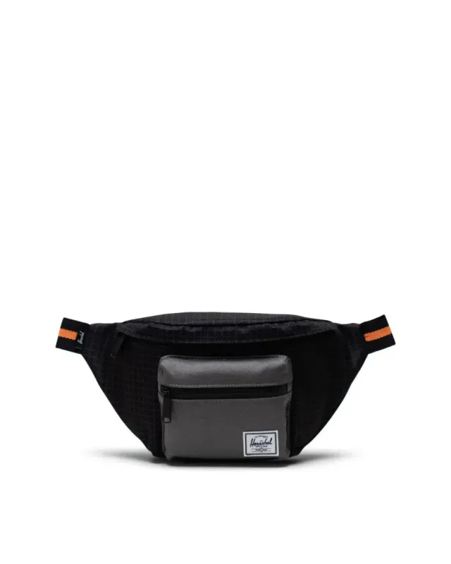 Seventeen Hipsack sold by Plenty
