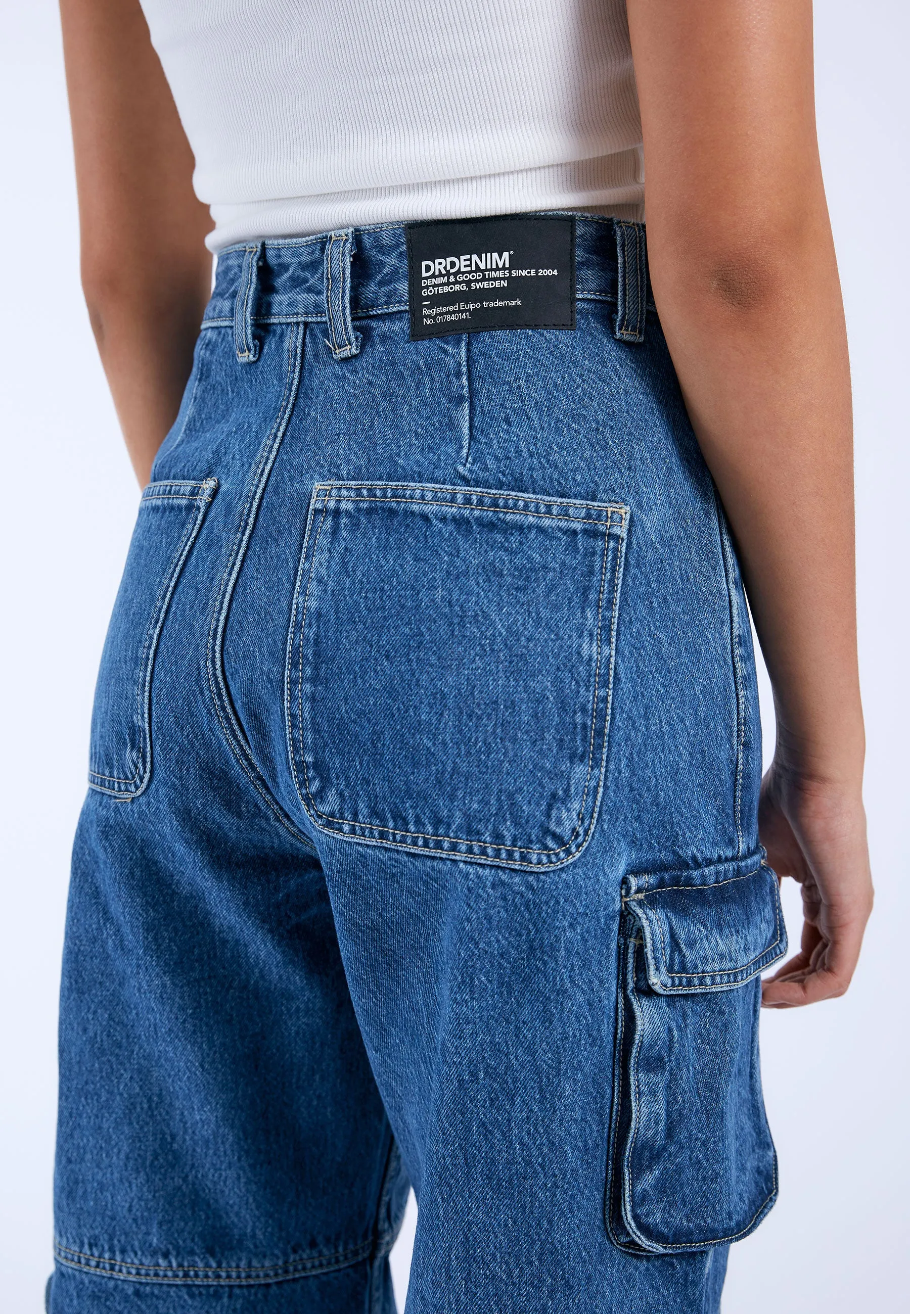 Donna Multi Cargo - Stream Mid Retro sold by Plenty product image thumbnail 4