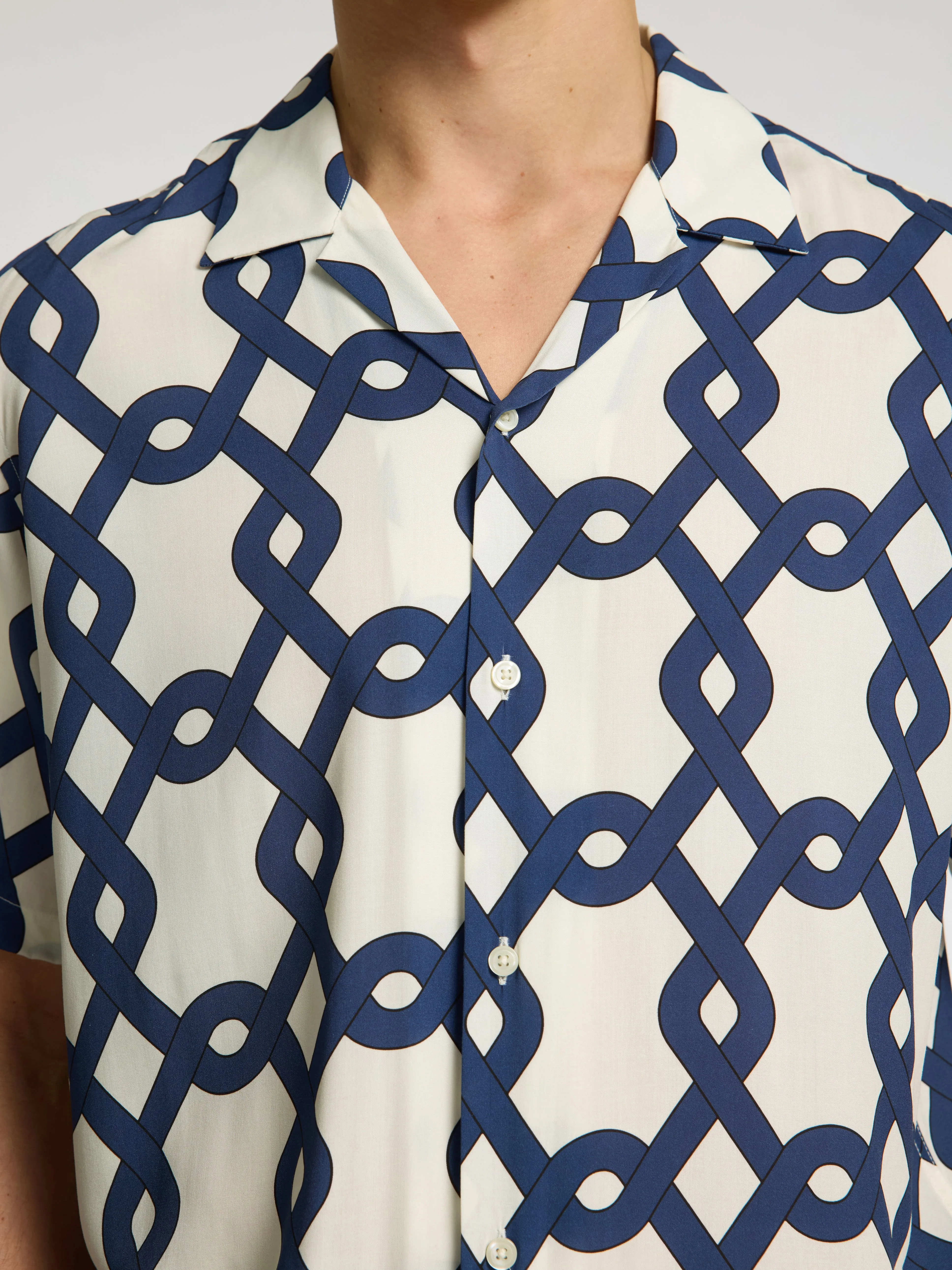 Vero Short Sleeve Shirt sold by Plenty product image thumbnail 5