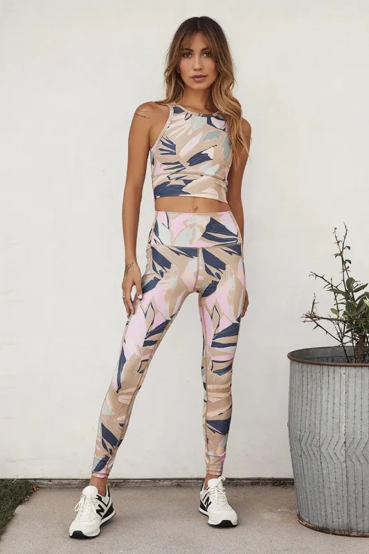 Dynamic Leggings - Abstract made by Plenty