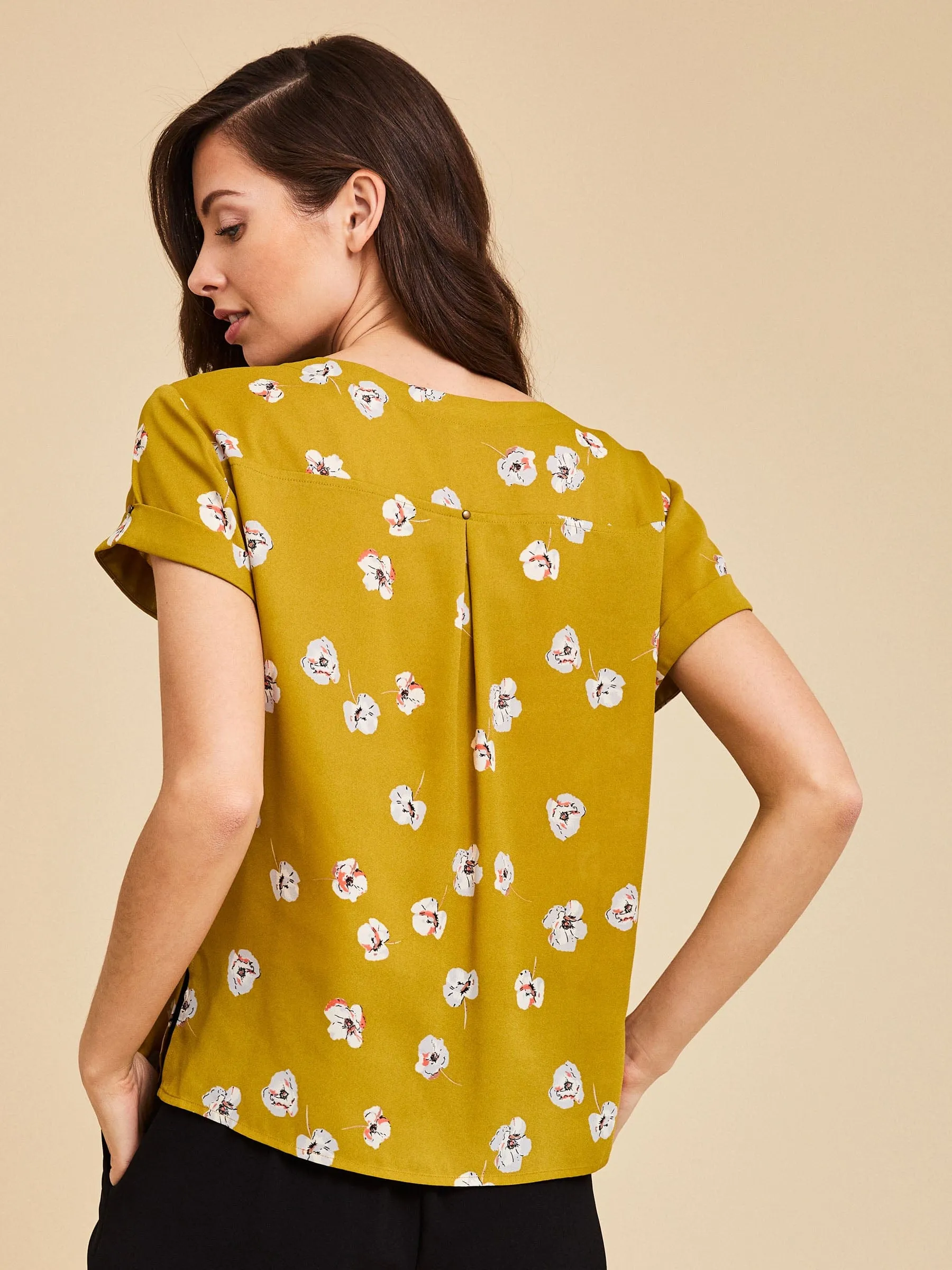 Tolstoy Shell sold by Plenty product image thumbnail 4