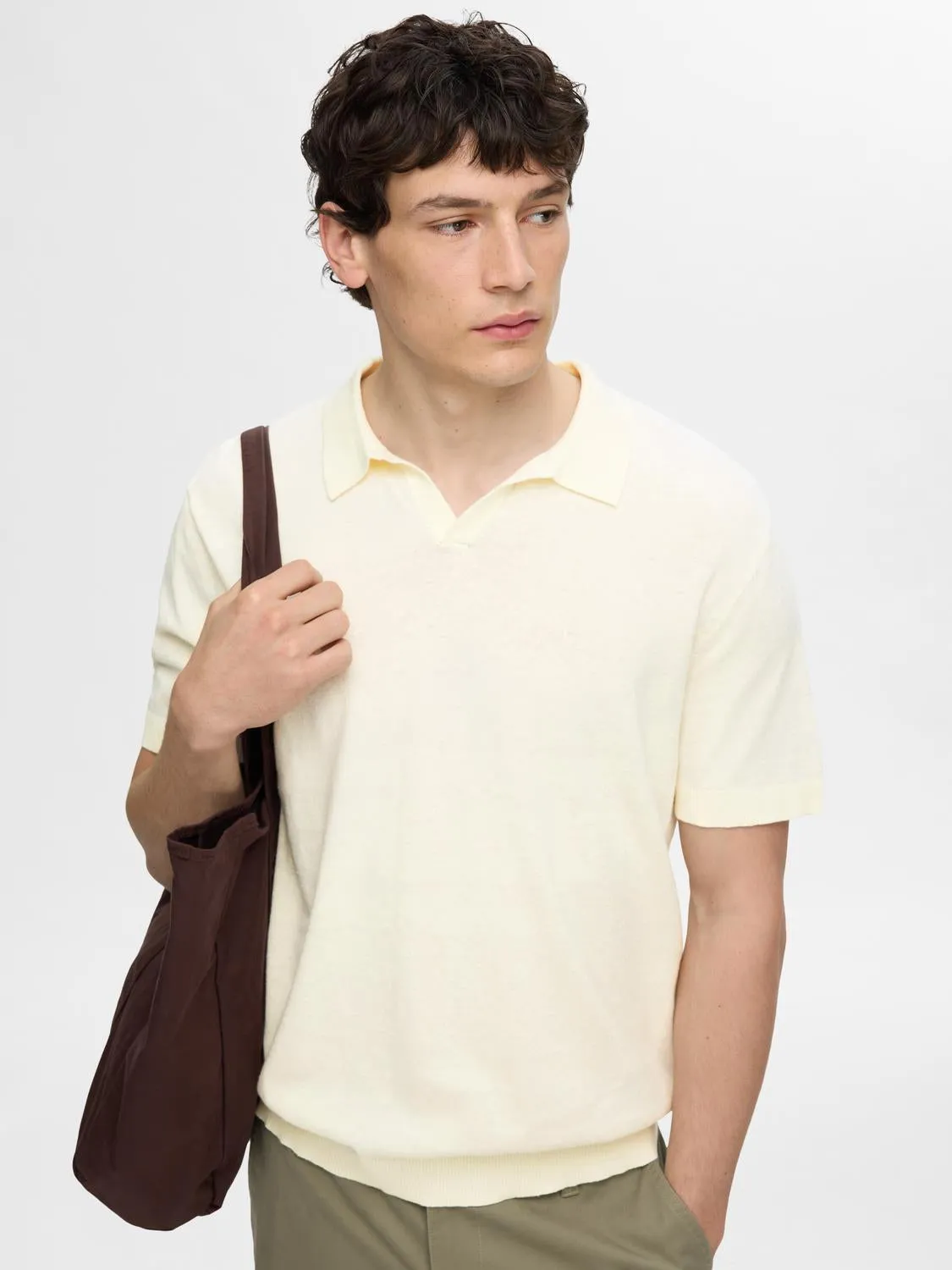 Lake Linen Polo sold by Plenty product image thumbnail 3