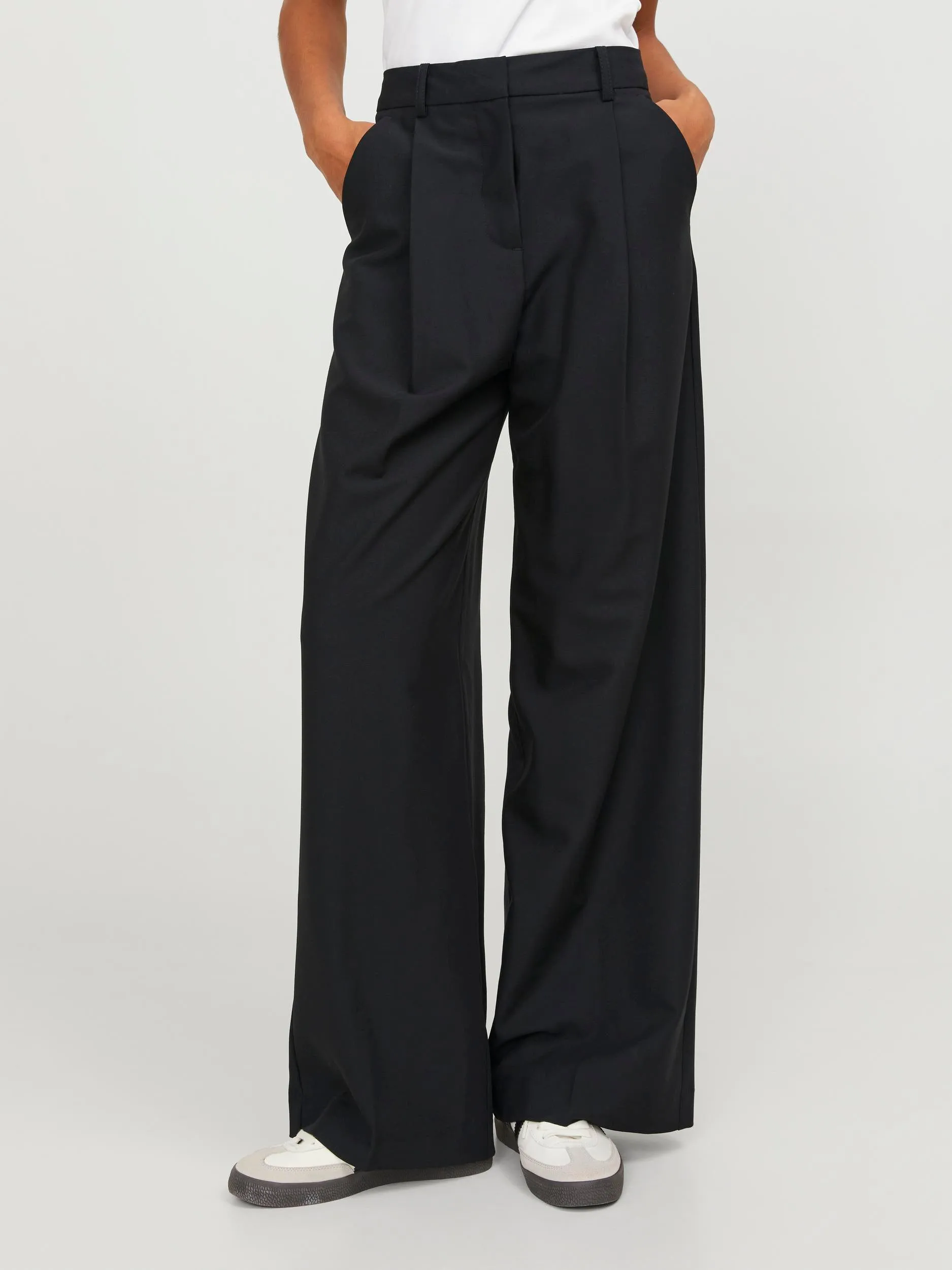 Ellis Wide Leg Pant sold by Plenty