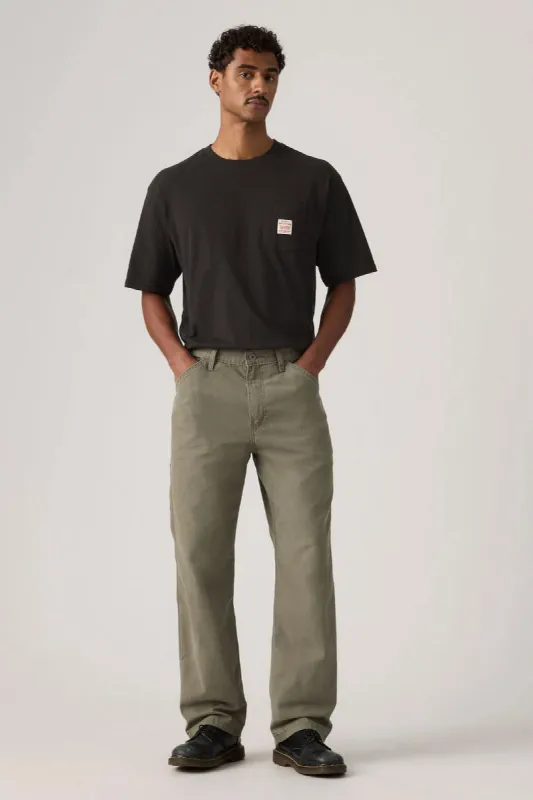 568 Loose Straight Carpenter Jeans made by Levi's