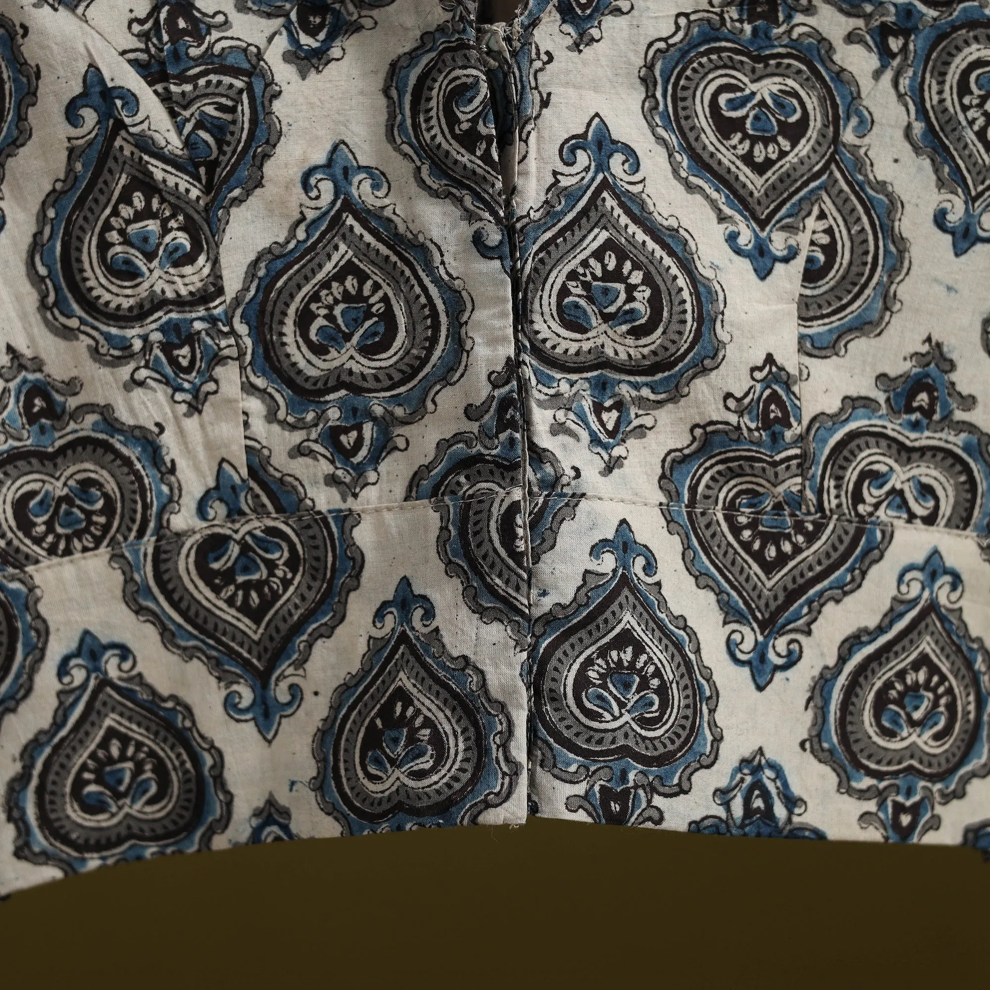 White - Pedana Block Print Cotton Natural Dyed Kalamkari Readymade Blouse 07 sold by Itokri product image thumbnail 4