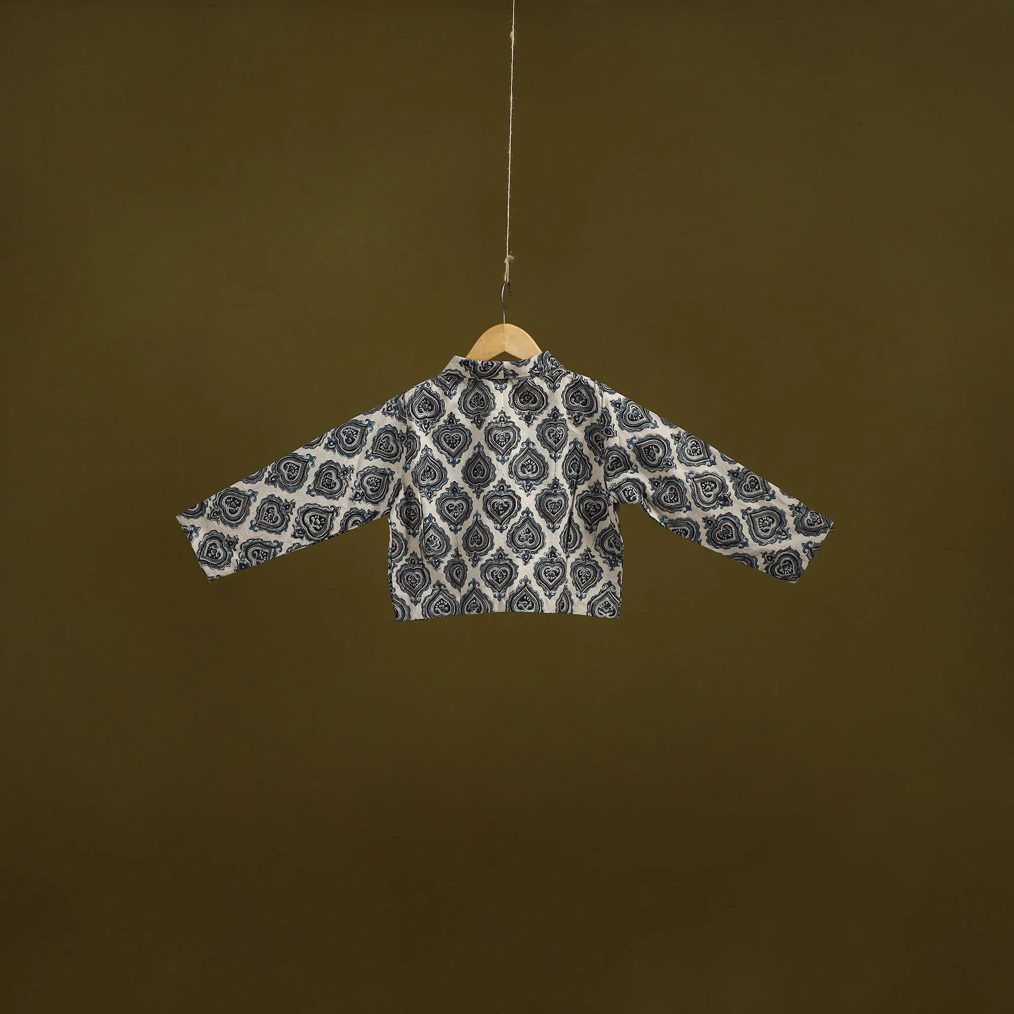 White - Pedana Block Print Cotton Natural Dyed Kalamkari Readymade Blouse 07 sold by Itokri product image thumbnail 5