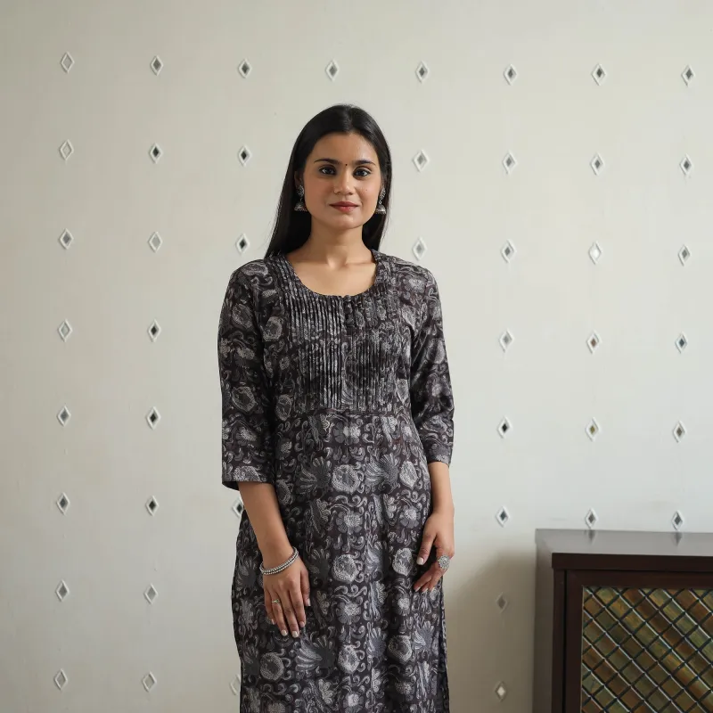 Black - Jahota Block Print Cotton Pintuck Straight Kurta 25 sold by Itokri