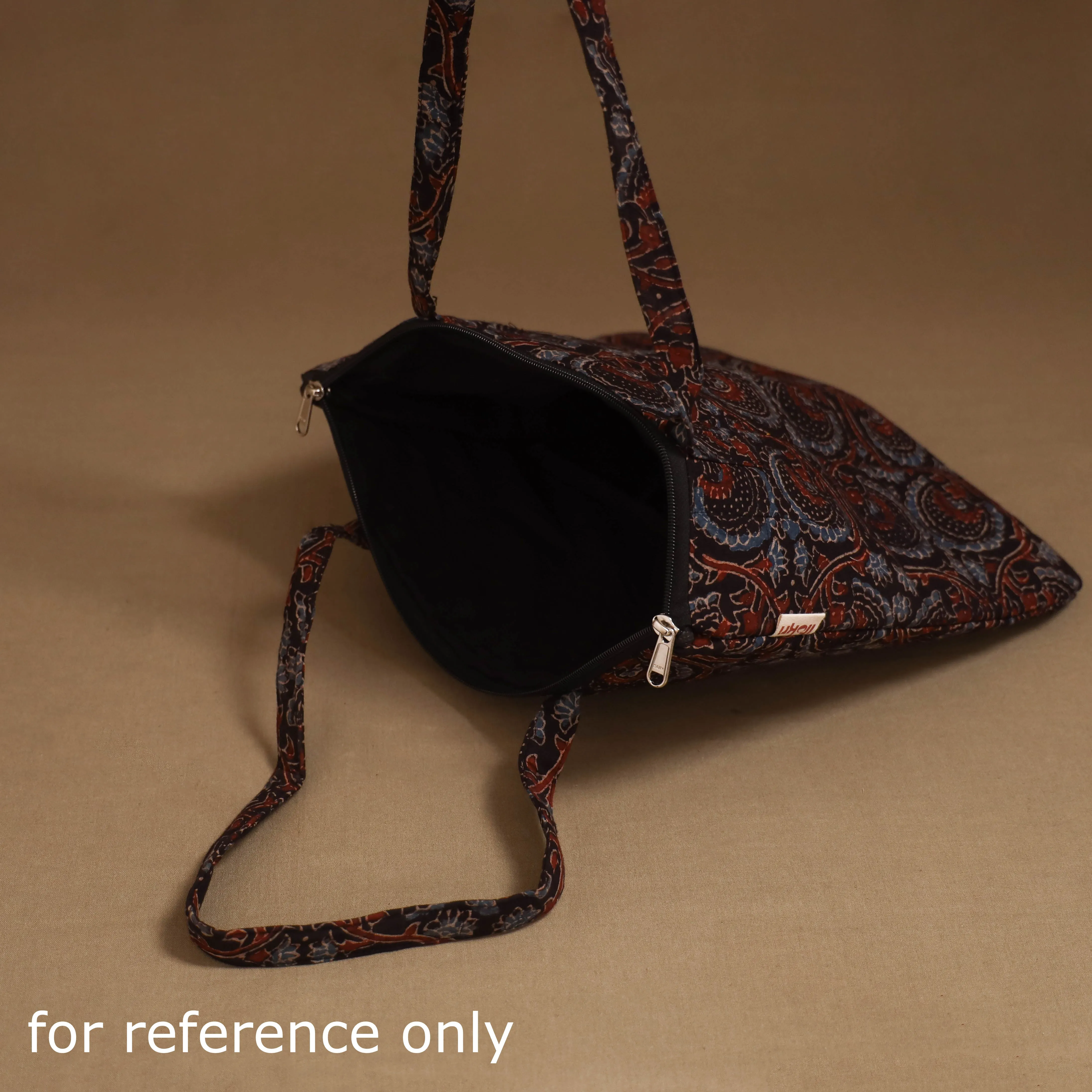 Black - Handcrafted Quilted Handbag 05 sold by Itokri product image thumbnail 3