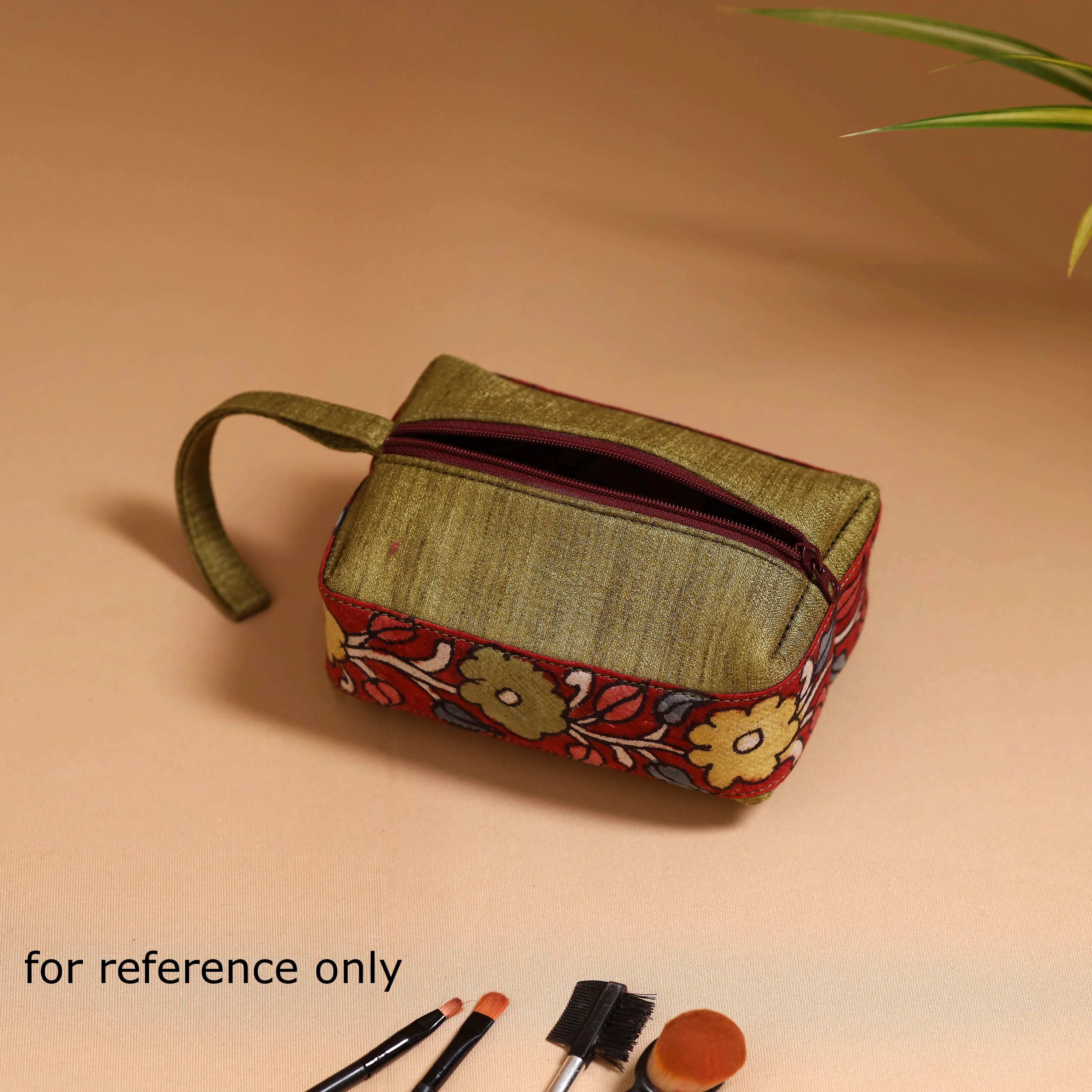 Red - Natural Dyed Handpainted Kalamkari Multipurpose Cosmetic/Toiletry Bag 18 sold by Itokri product image thumbnail 3