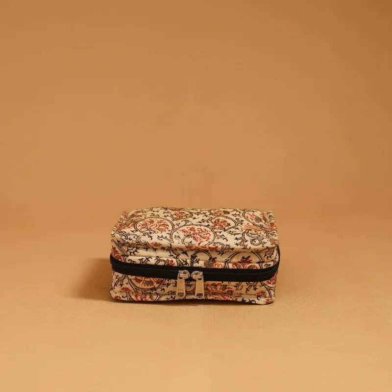 Handmade 4 Pockets Quilted Jewellery Bag 41 sold by Itokri