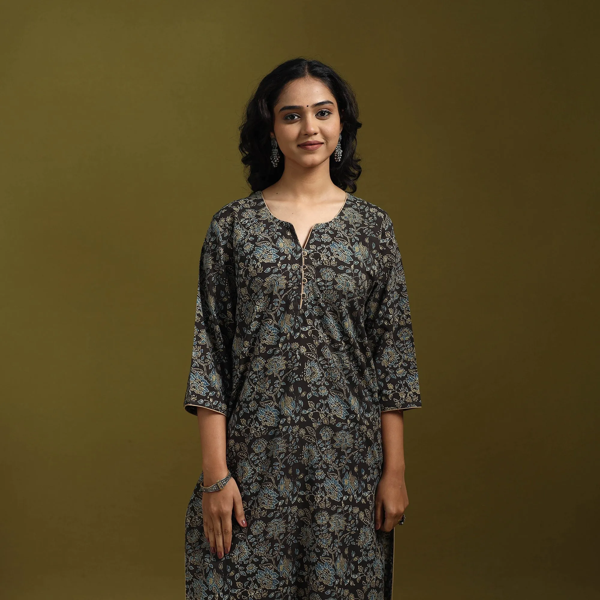 Black - Natural Dyed Cotton Block Print Straight Ajrakh Kurta for women 04 sold by Itokri product image thumbnail 3