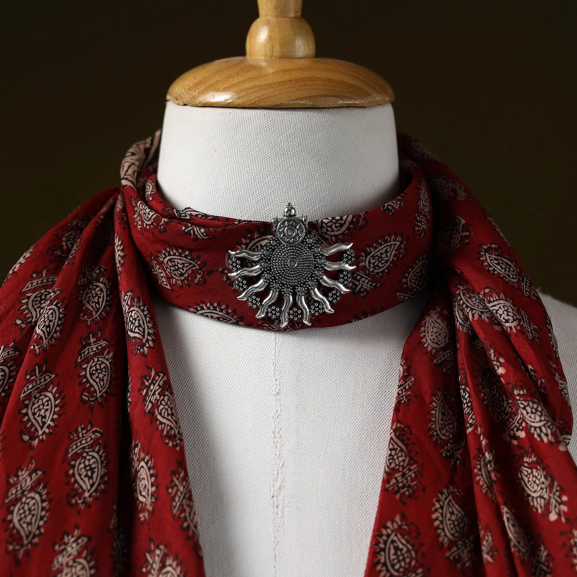 Red - Bagh Block Print Silk Brooch Scarf 15 sold by Itokri product image thumbnail 3