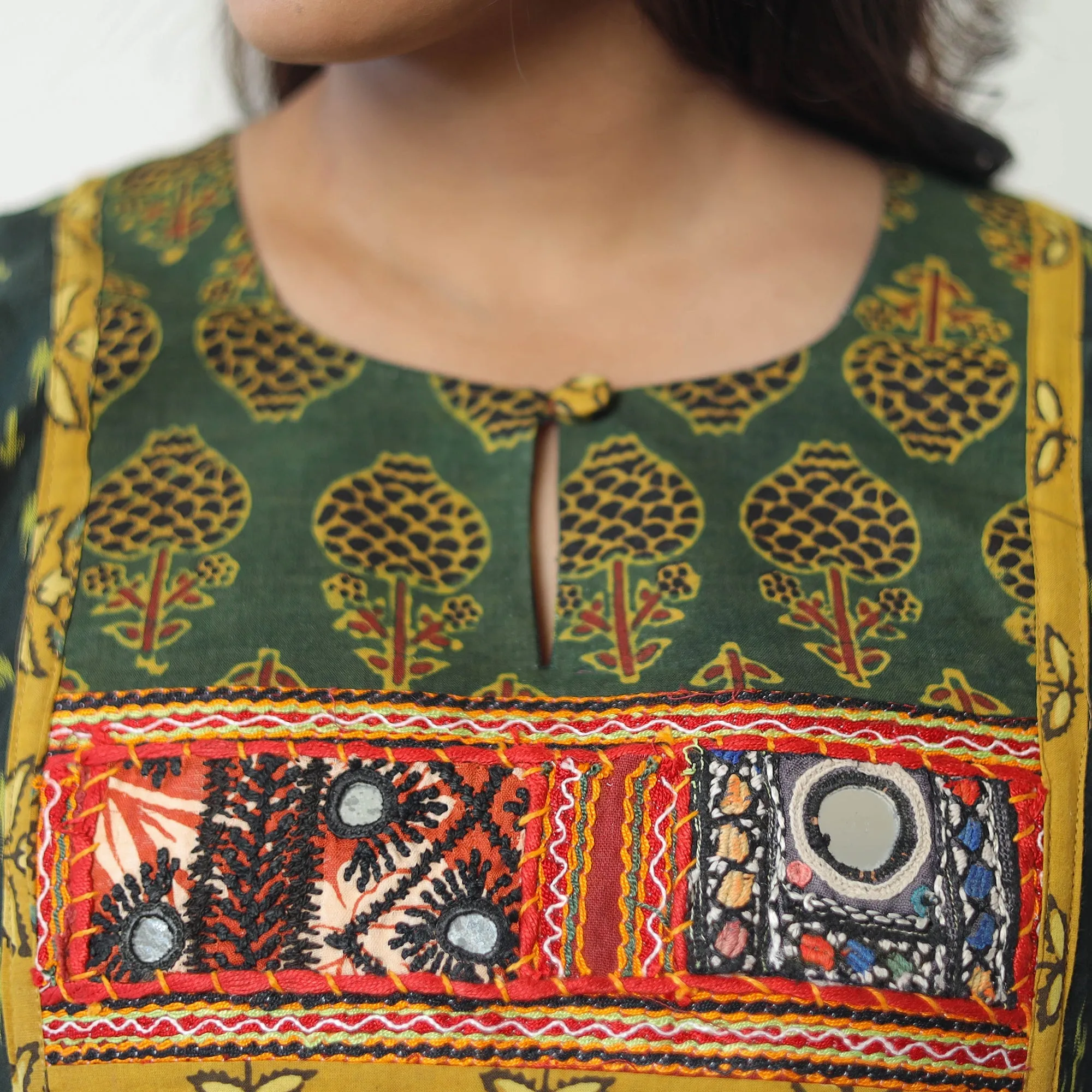 Green - Mercerised Cotton Pochampally Ikat Kurta (Straight) 08 sold by Itokri product image thumbnail 5